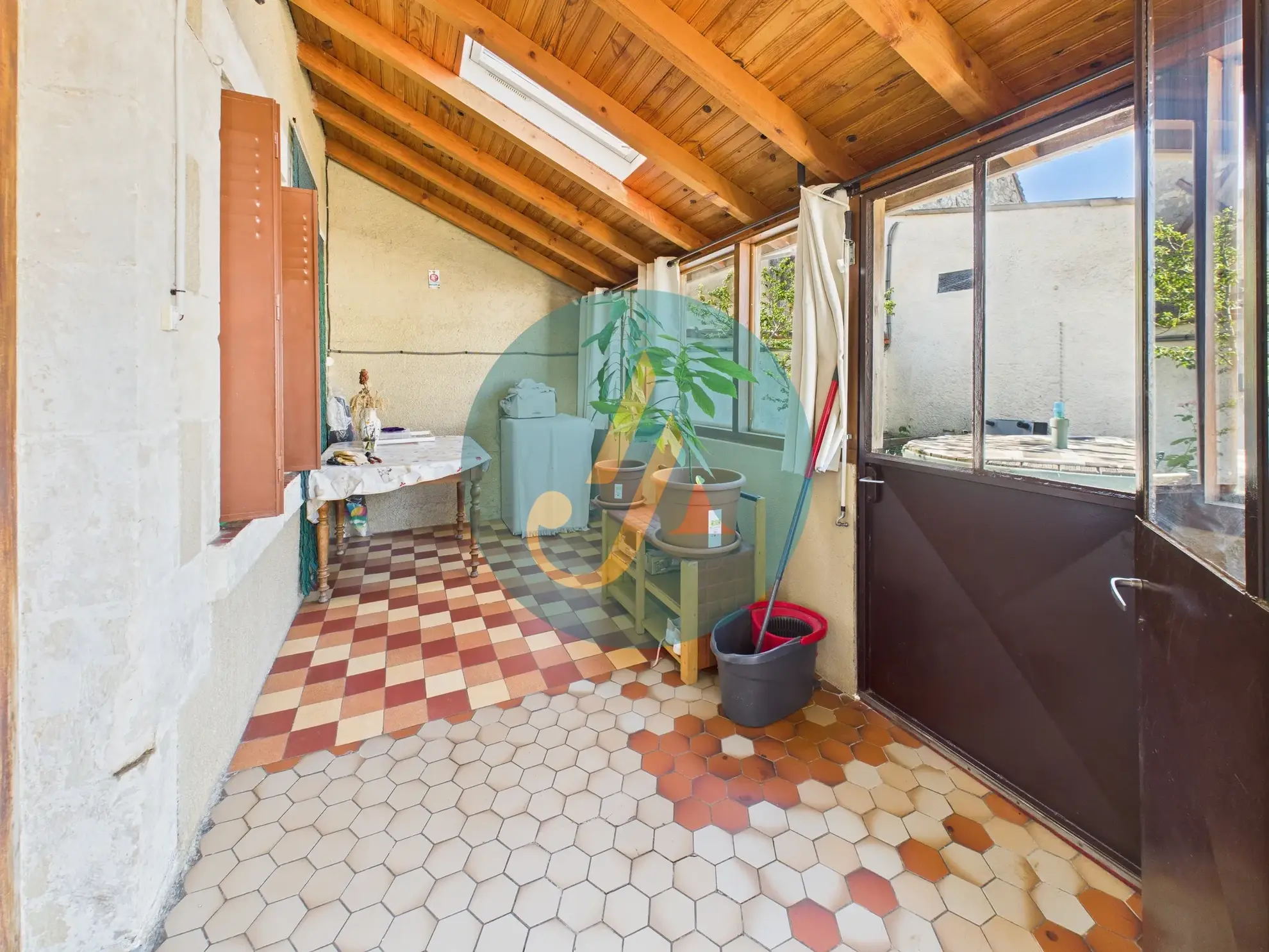 Charmante maison de 138m² avec 4 chambres et dépendances à Suilly-la-Tour 