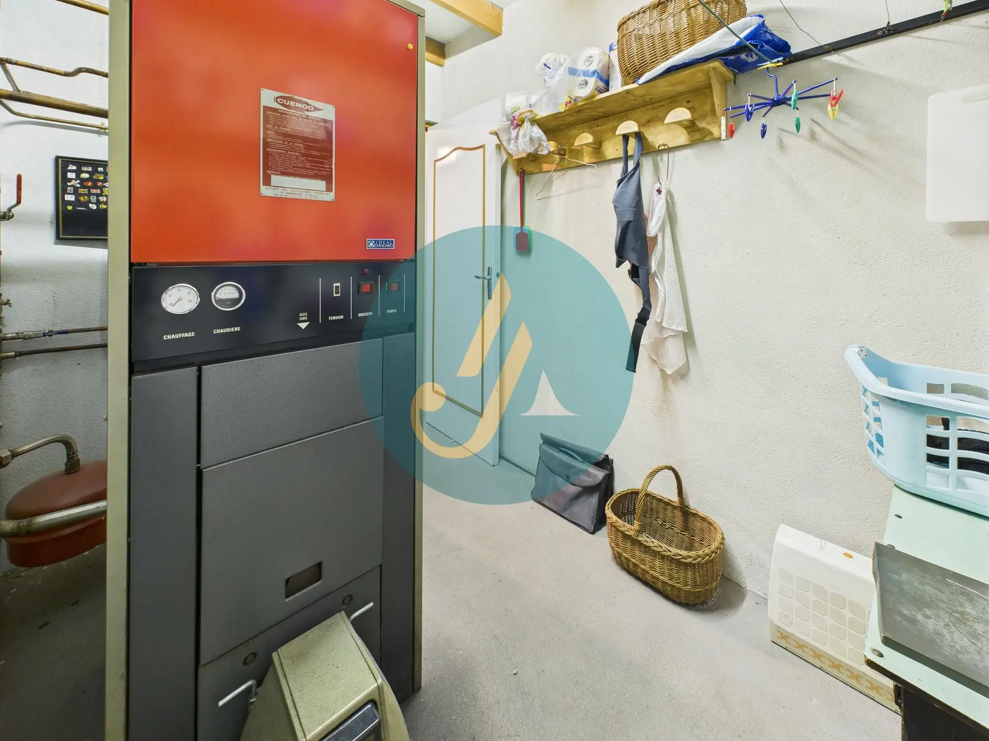 Charmante maison de 138m² avec 4 chambres et dépendances à Suilly-la-Tour 