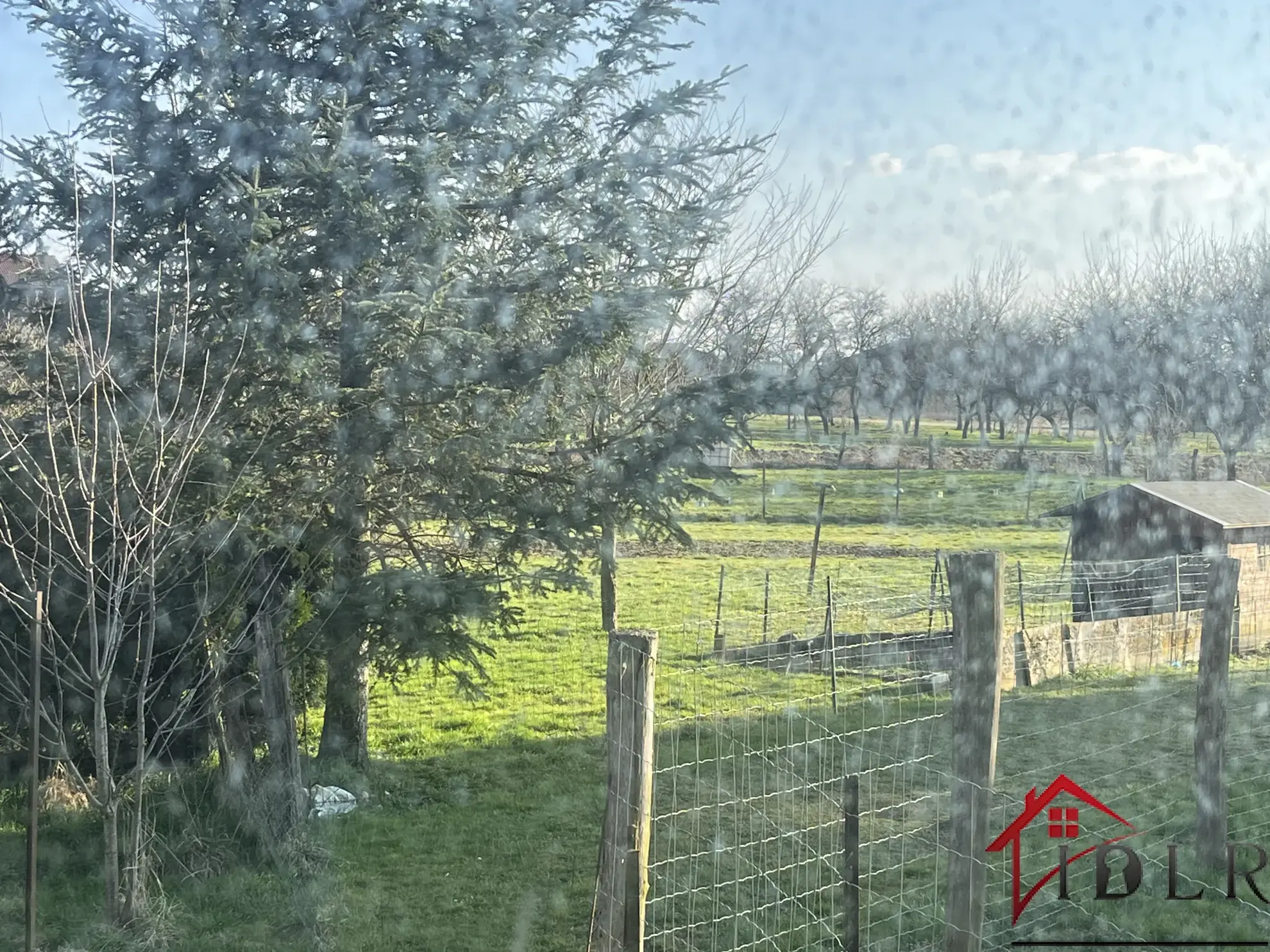 Ancienne ferme à Ravennefontaine - Terrain clos et dépendances pour projets ou habitation 