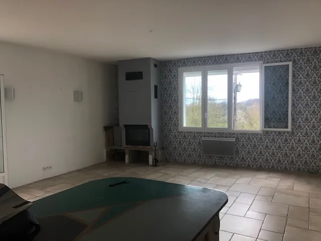 Spacieux ensemble immobilier de deux maisons à Villefranche de Rouergue 