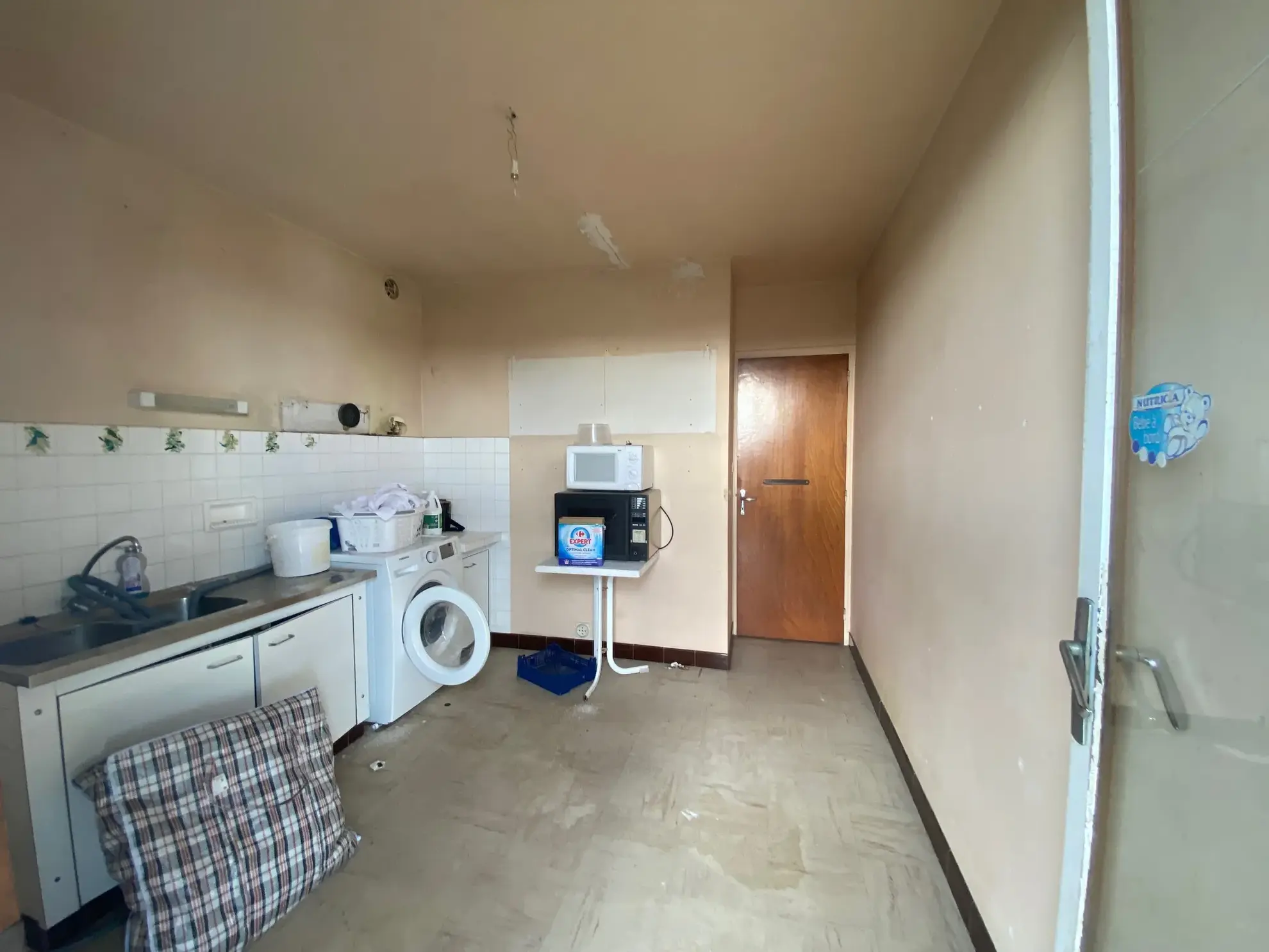 Appartement T3 à rénover avec jardin, chambres d'hôtes et vue vallée à Puy-l'Évêque 
