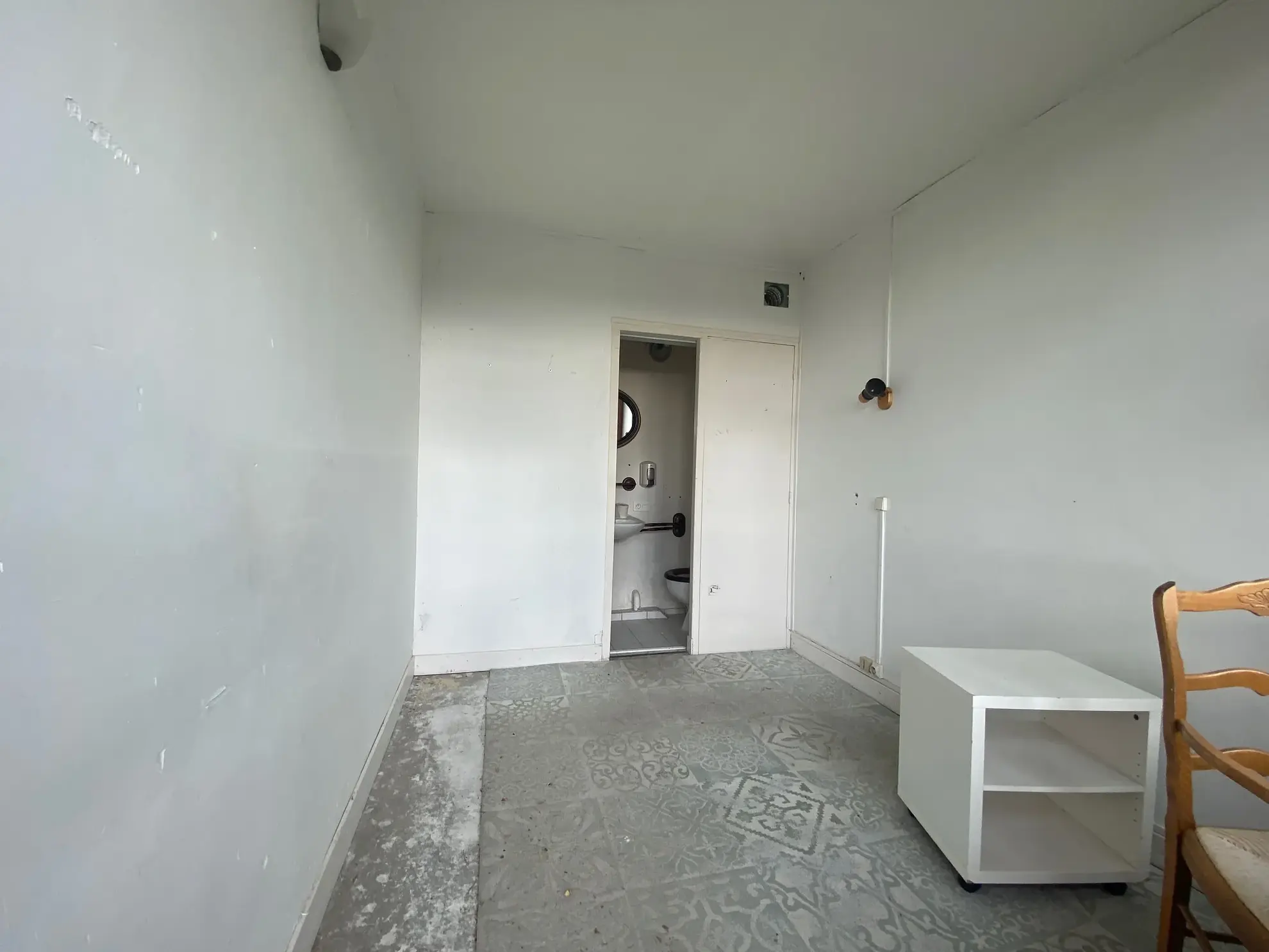 Appartement T3 à rénover avec jardin, chambres d'hôtes et vue vallée à Puy-l'Évêque 