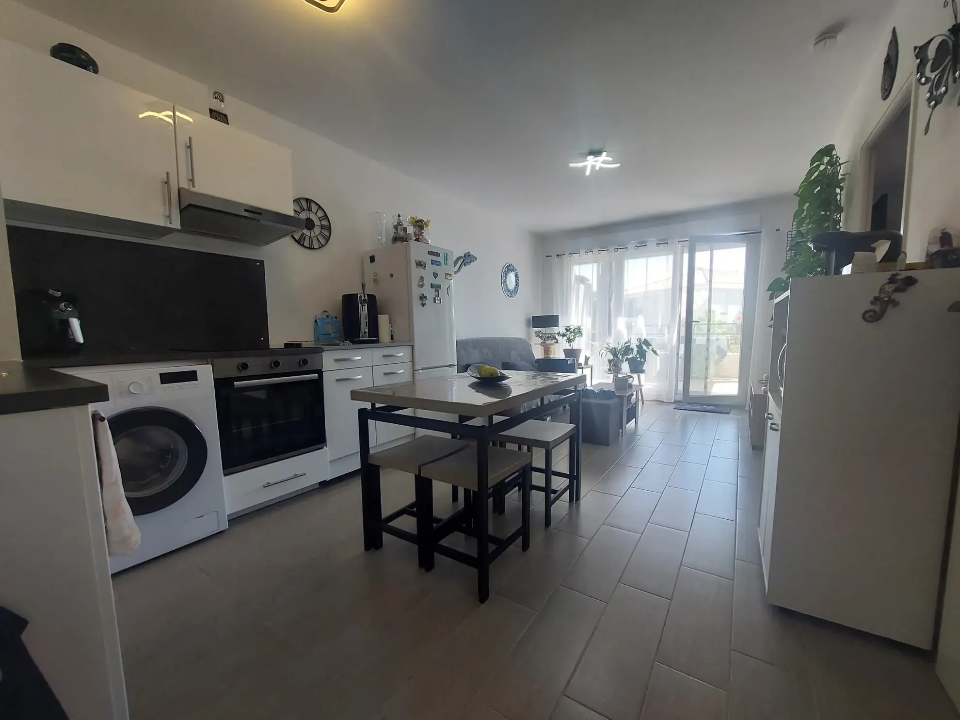 À vendre appartement T2 avec parking et piscine à La Londe Les Maures 