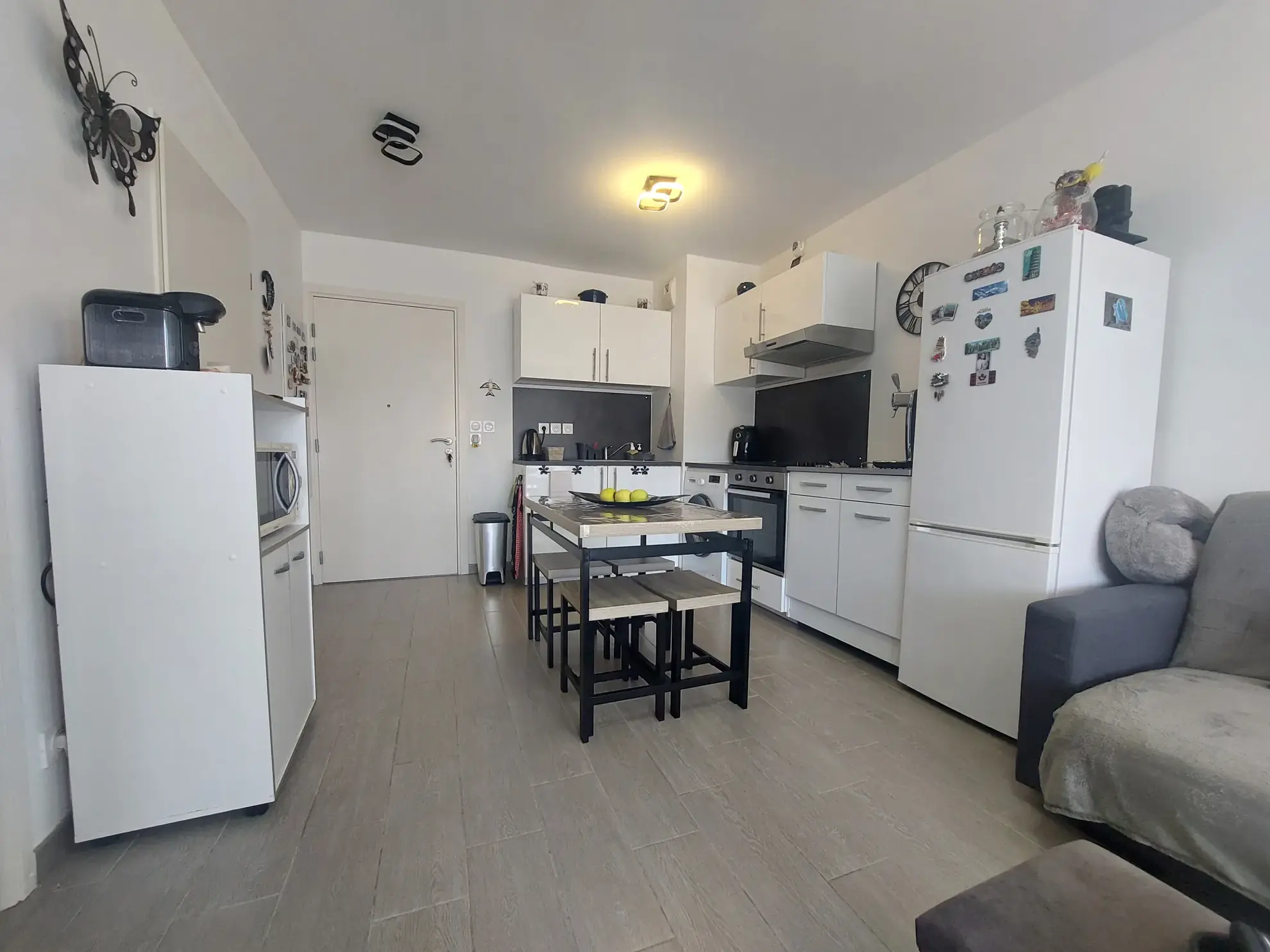 À vendre appartement T2 avec parking et piscine à La Londe Les Maures 