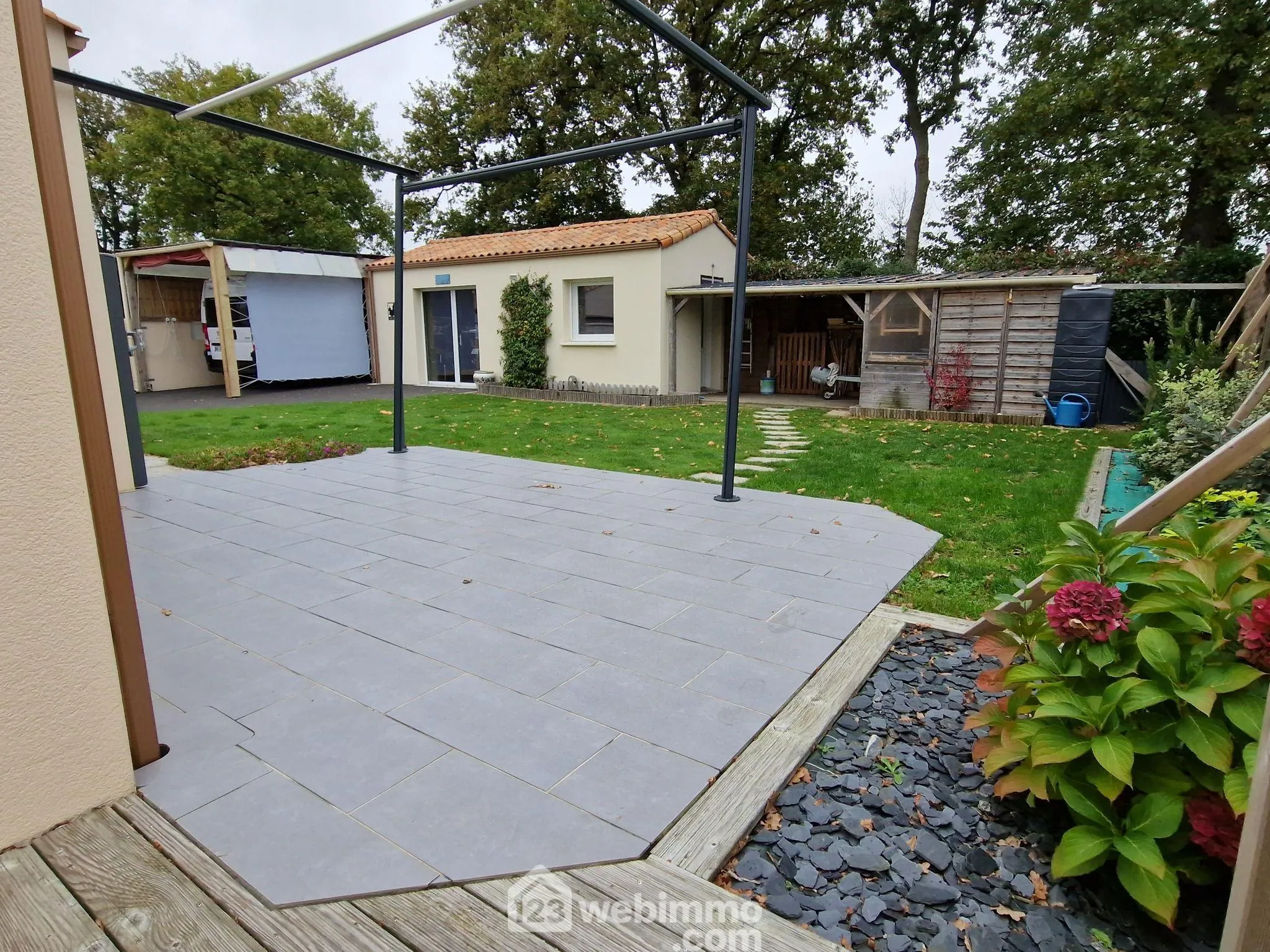 Charmante maison de plain-pied avec dépendances à La Roche-sur-Yon
