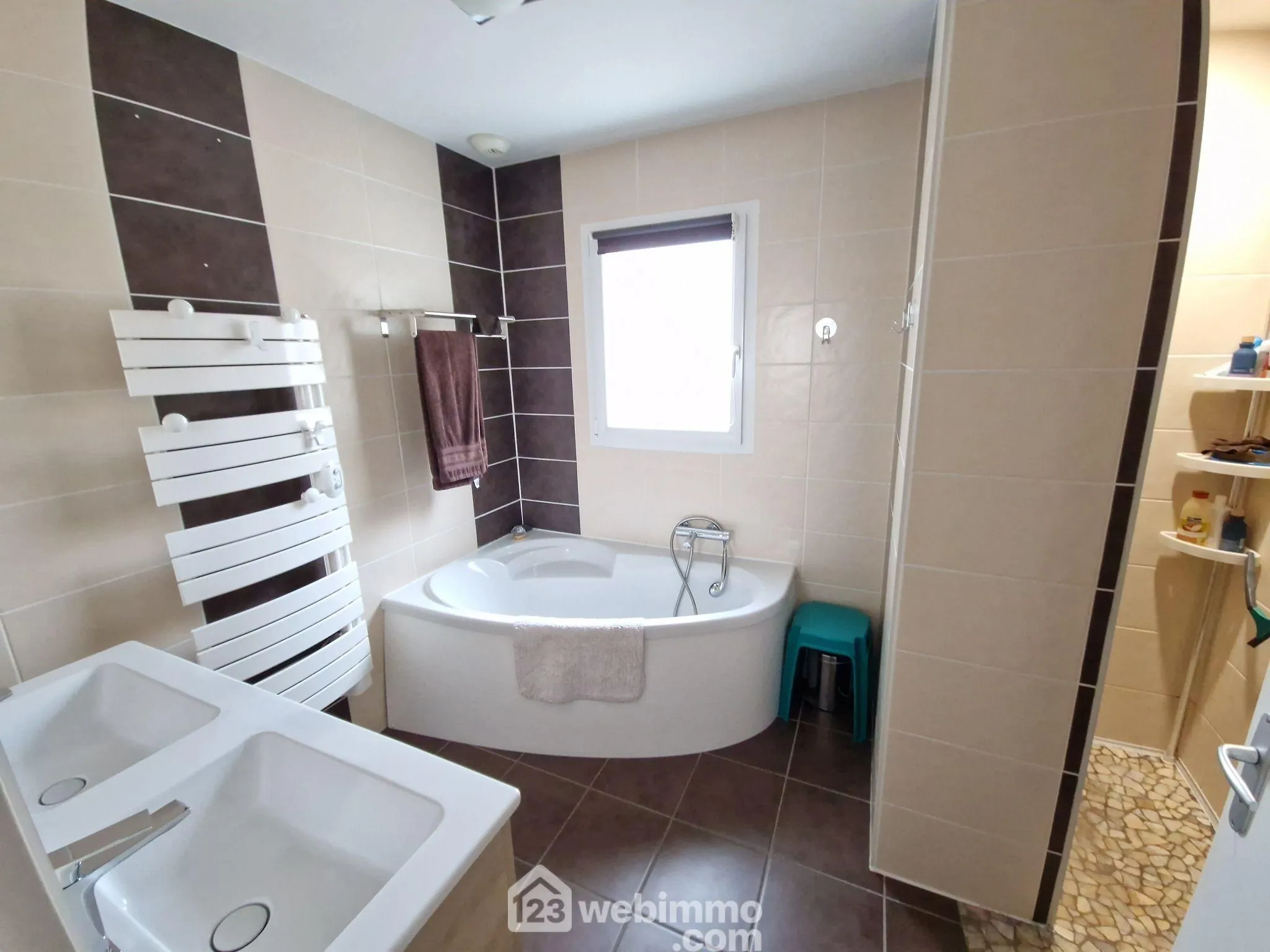 Charmante maison de plain-pied avec dépendances à La Roche-sur-Yon 