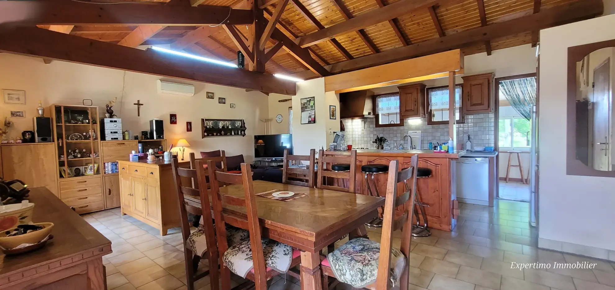 Maison avec piscine et garage à Montendre de 108 m2 