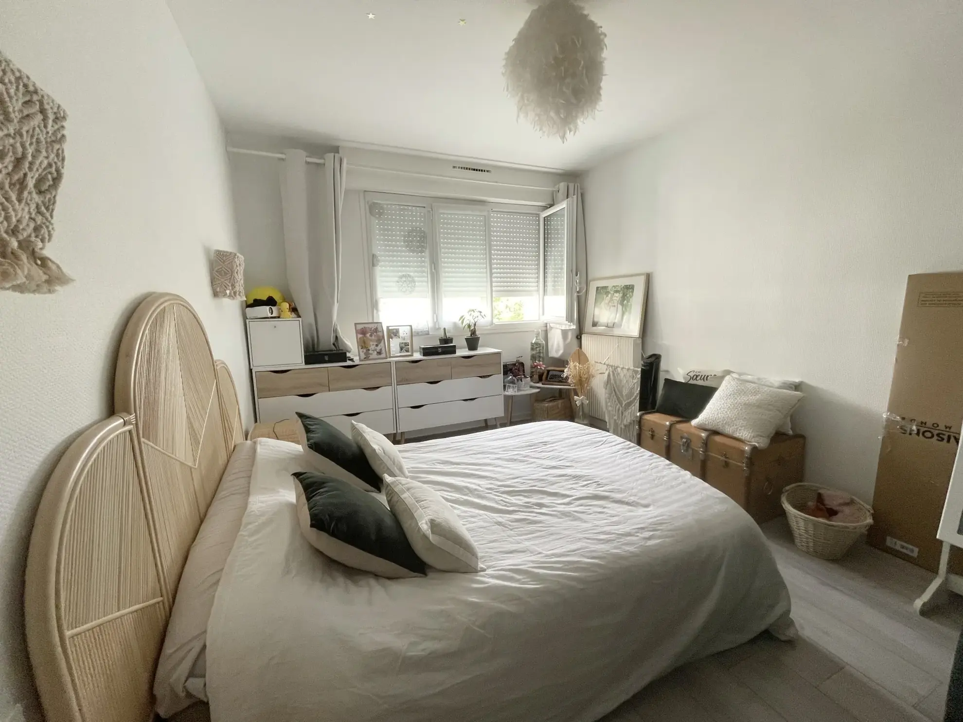 Appartement à Le Mans secteur gare sud avec vue sur verdure et parking 