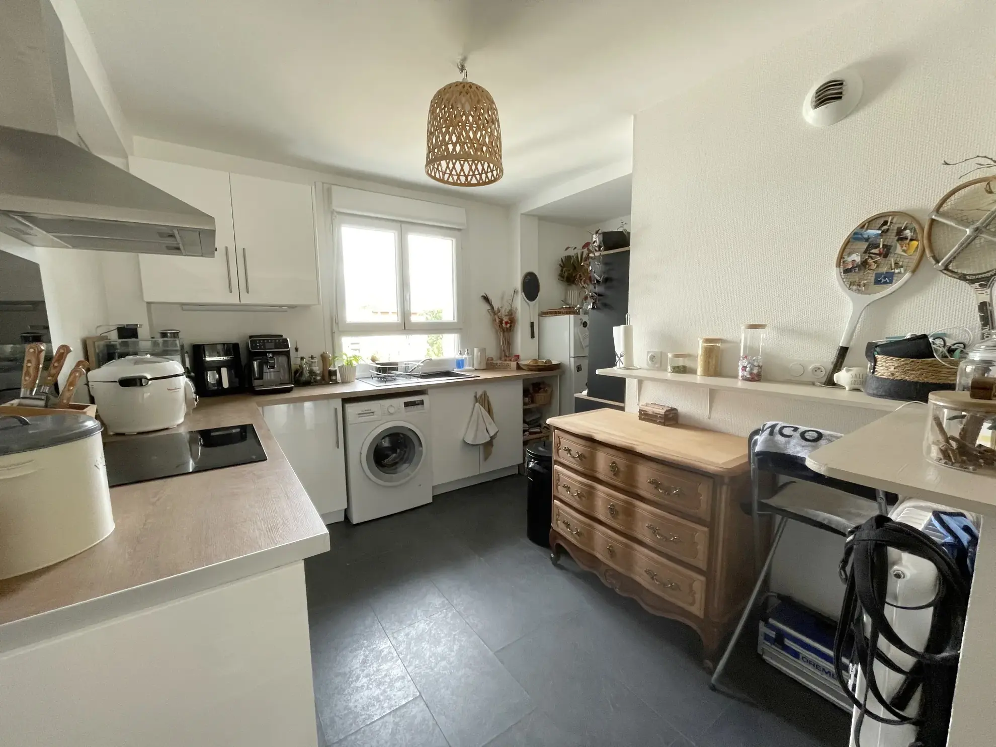 Appartement à Le Mans secteur gare sud avec vue sur verdure et parking 