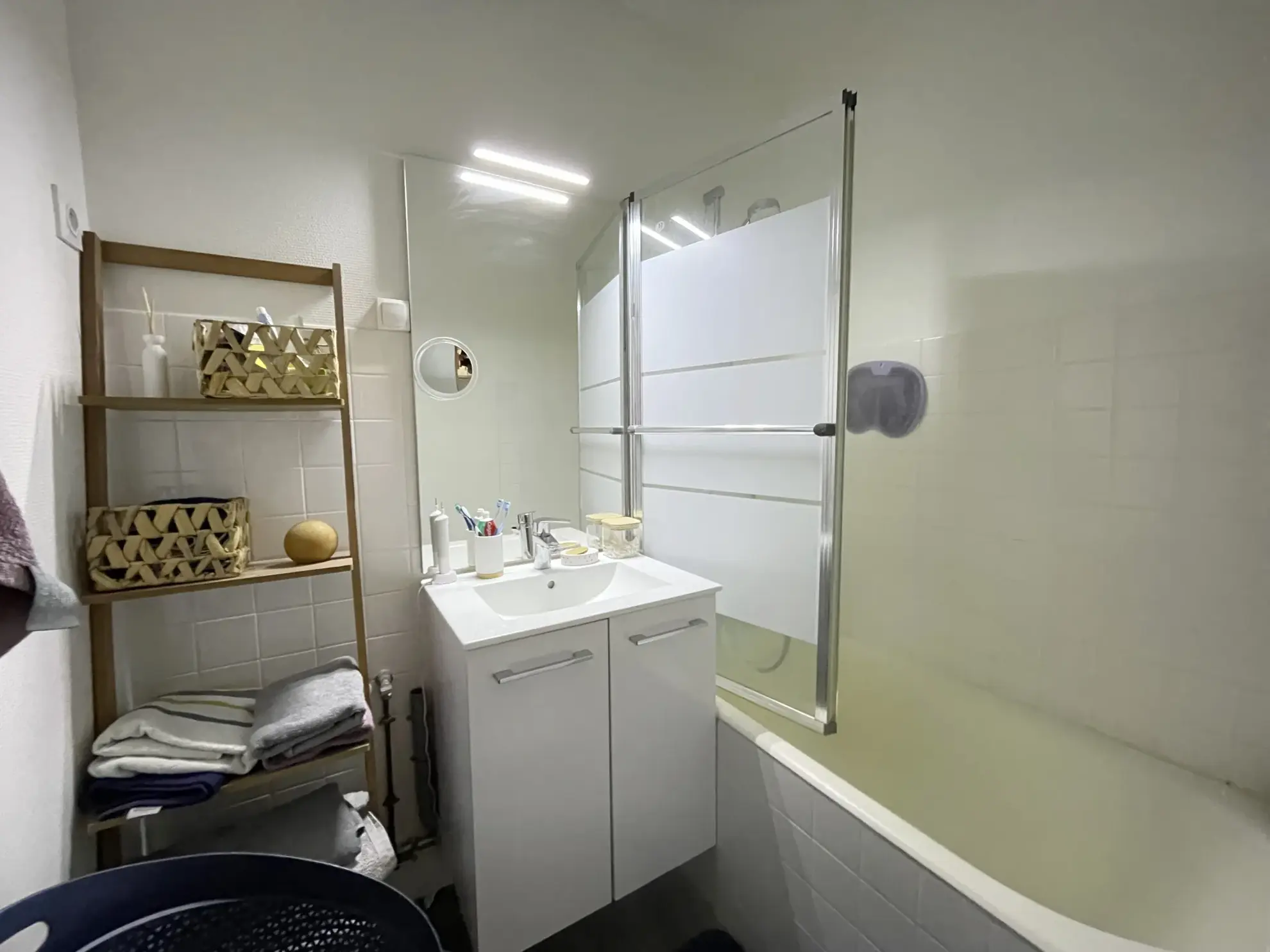 Appartement à Le Mans secteur gare sud avec vue sur verdure et parking 