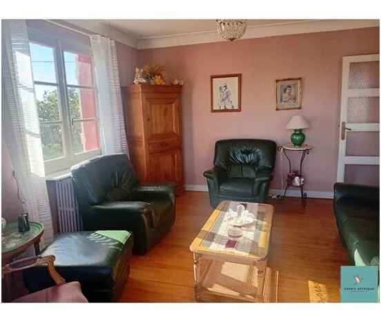 Maison 5 chambres à Mont-de-Marsan avec grand terrain et potentiel division 