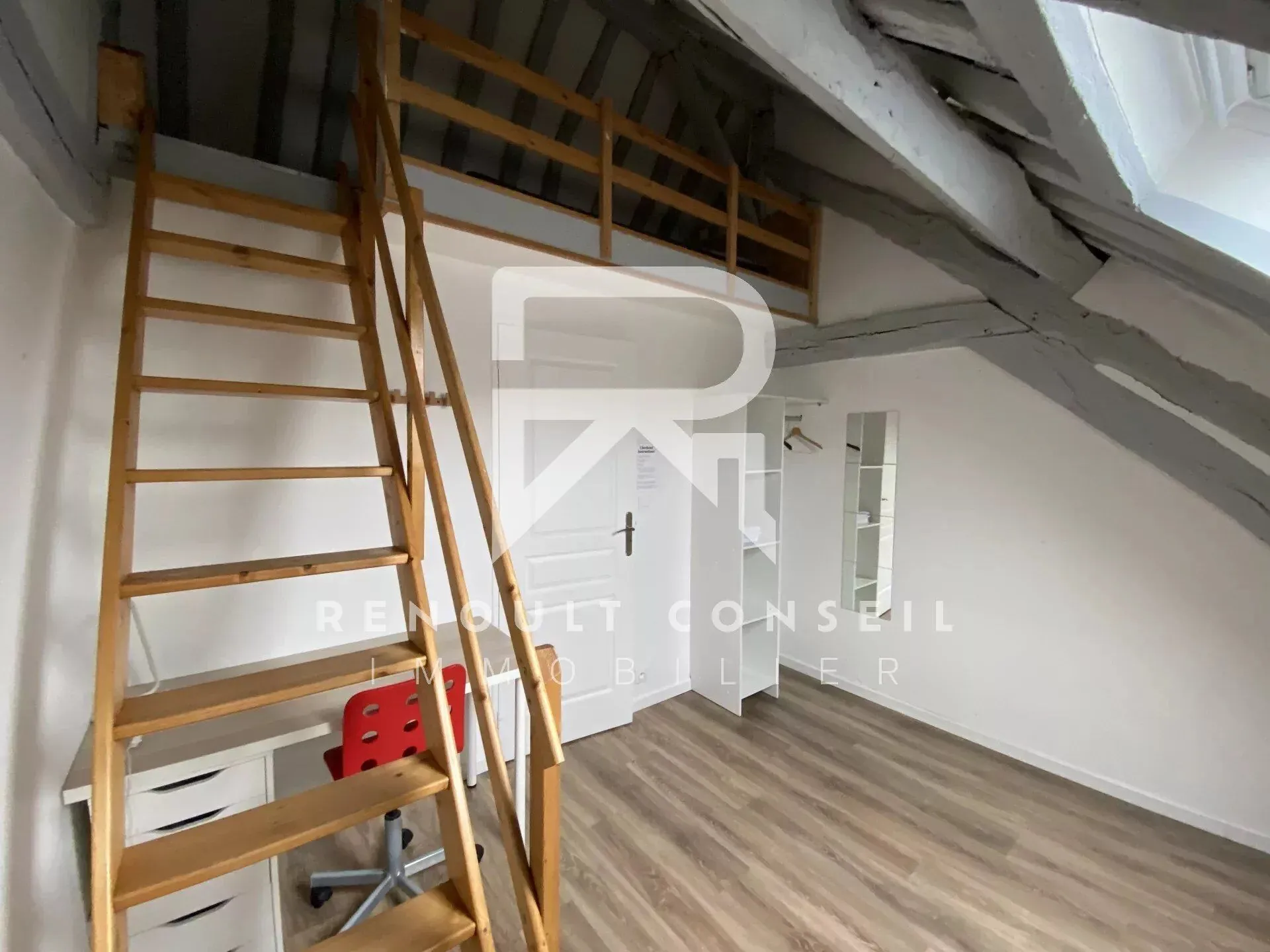 Bel appartement T6 meublé à Rouen Saint Julien avec forte rentabilité 