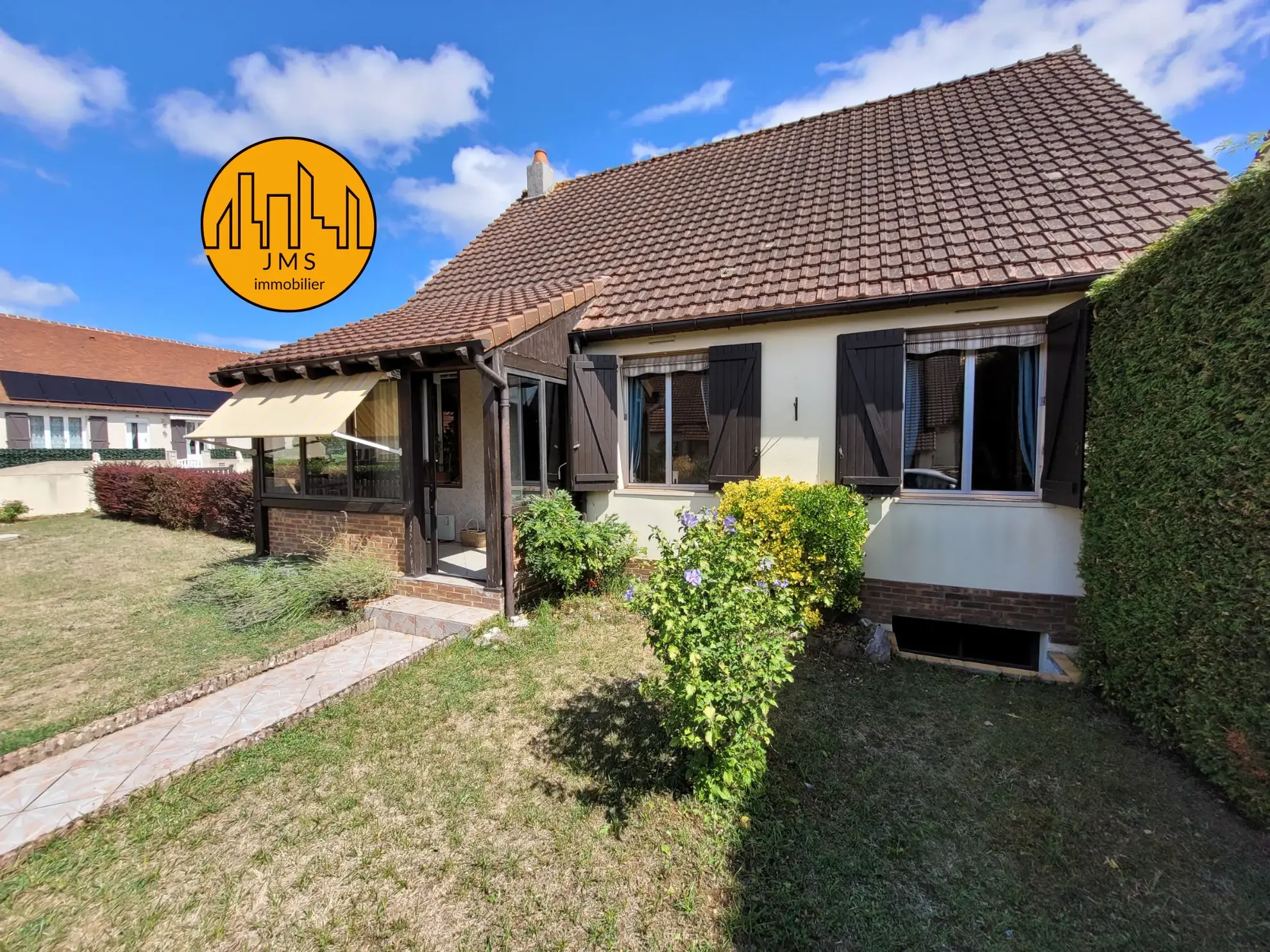Maison à Yzeure avec jardin, garage et véranda climatisée - Opportunité à saisir 
