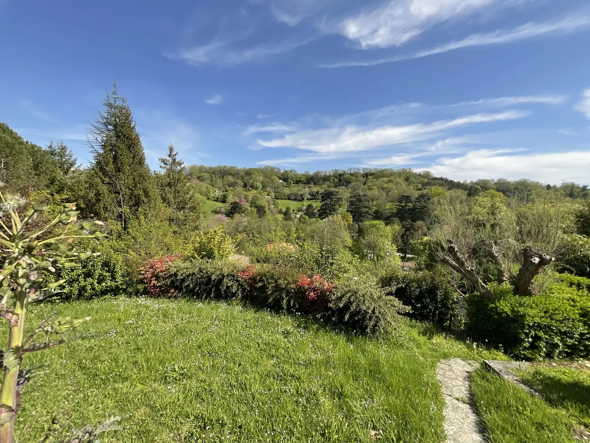 Belle maison avec vue panoramique à Monbran, 240m², 4 chambres, jardin et garage proche d'Agen 