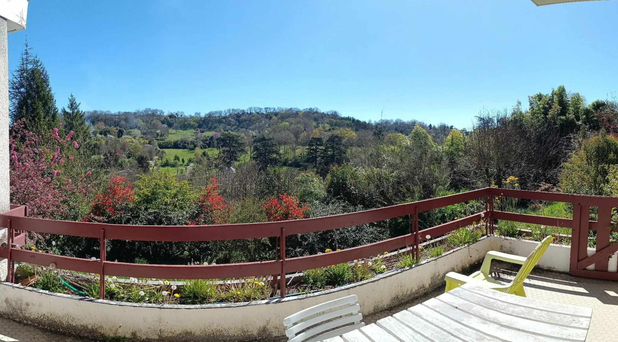 Belle maison avec vue panoramique à Monbran, 240m², 4 chambres, jardin et garage proche d'Agen 