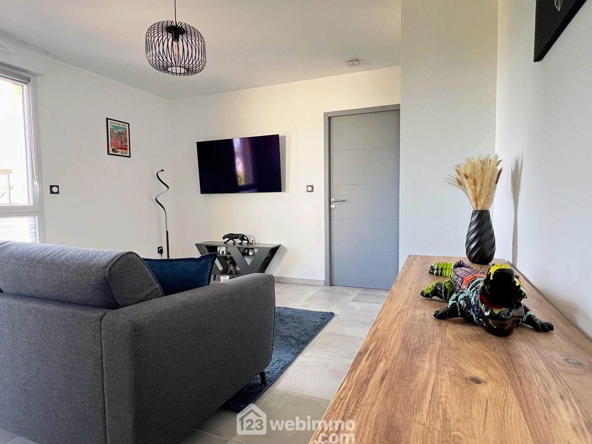 Appartement T2 de 52 m² à Angers avec balcon loggia, prêt à emménager 