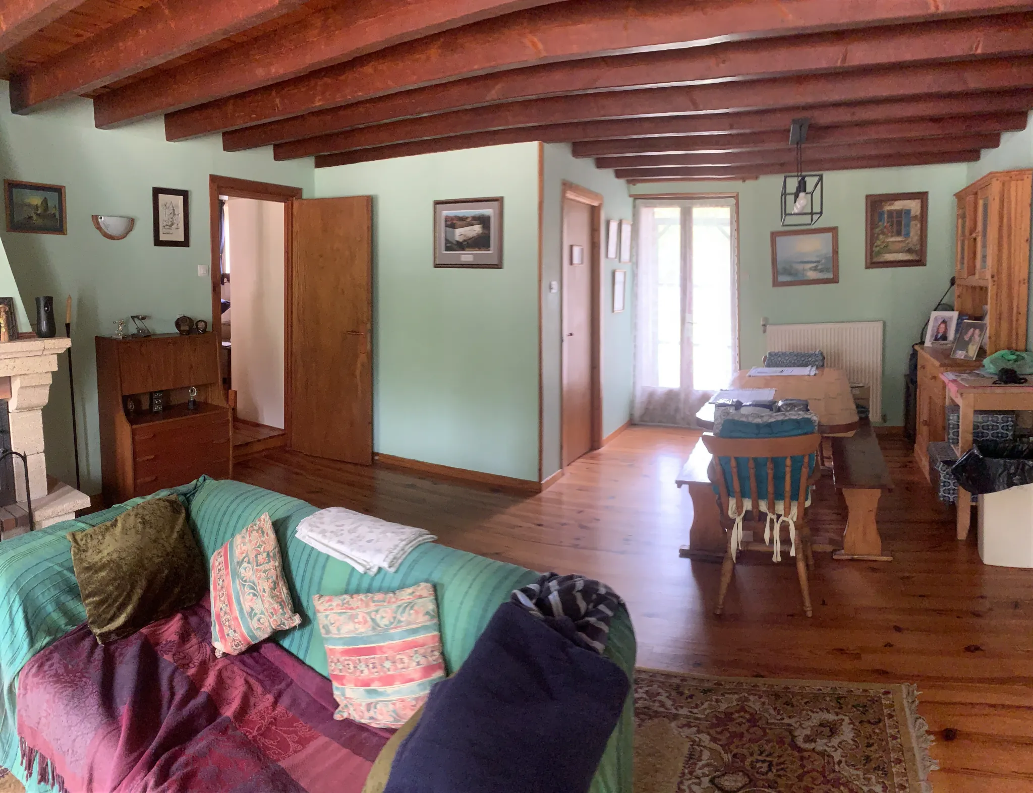 Grande propriété de 350 m² avec 3 maisons et dépendances à Néré (17510) 