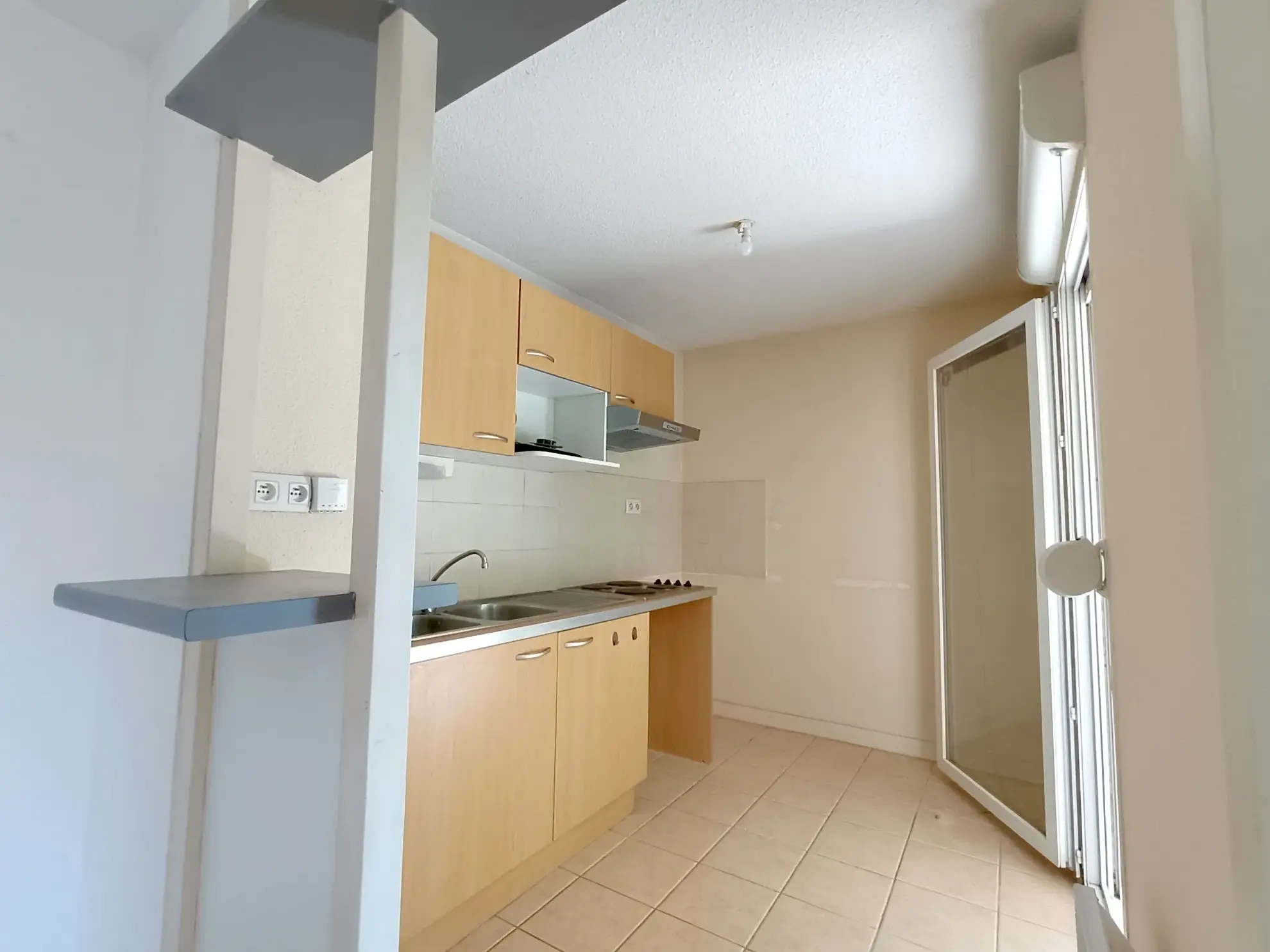 Appartement T2 de 47 m2 avec terrasse dans résidence sécurisée à Carcassonne 