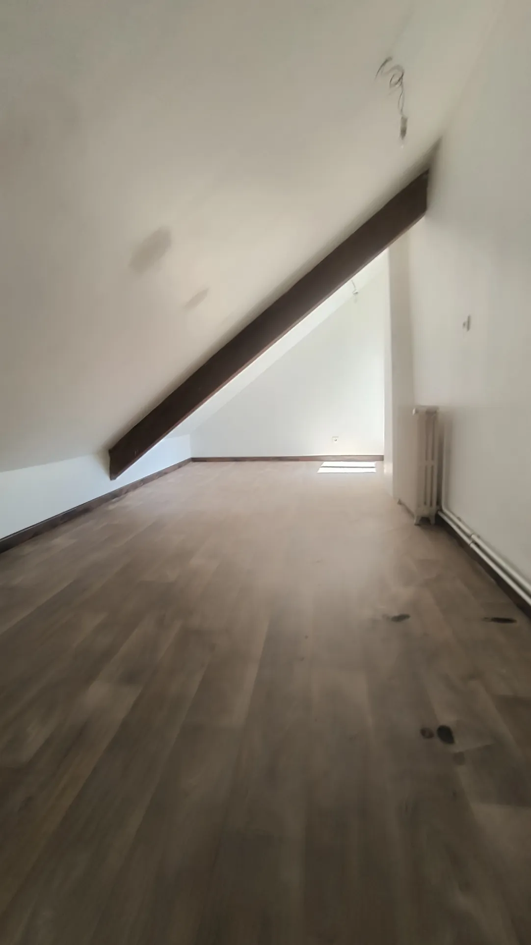 Belle maison à Château-Thierry avec 5 chambres et jardin plat 