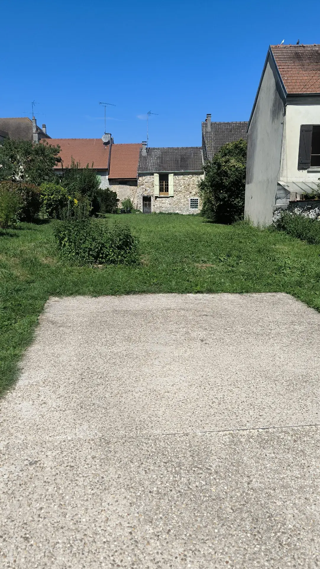 Belle maison à Château-Thierry avec 5 chambres et jardin plat 