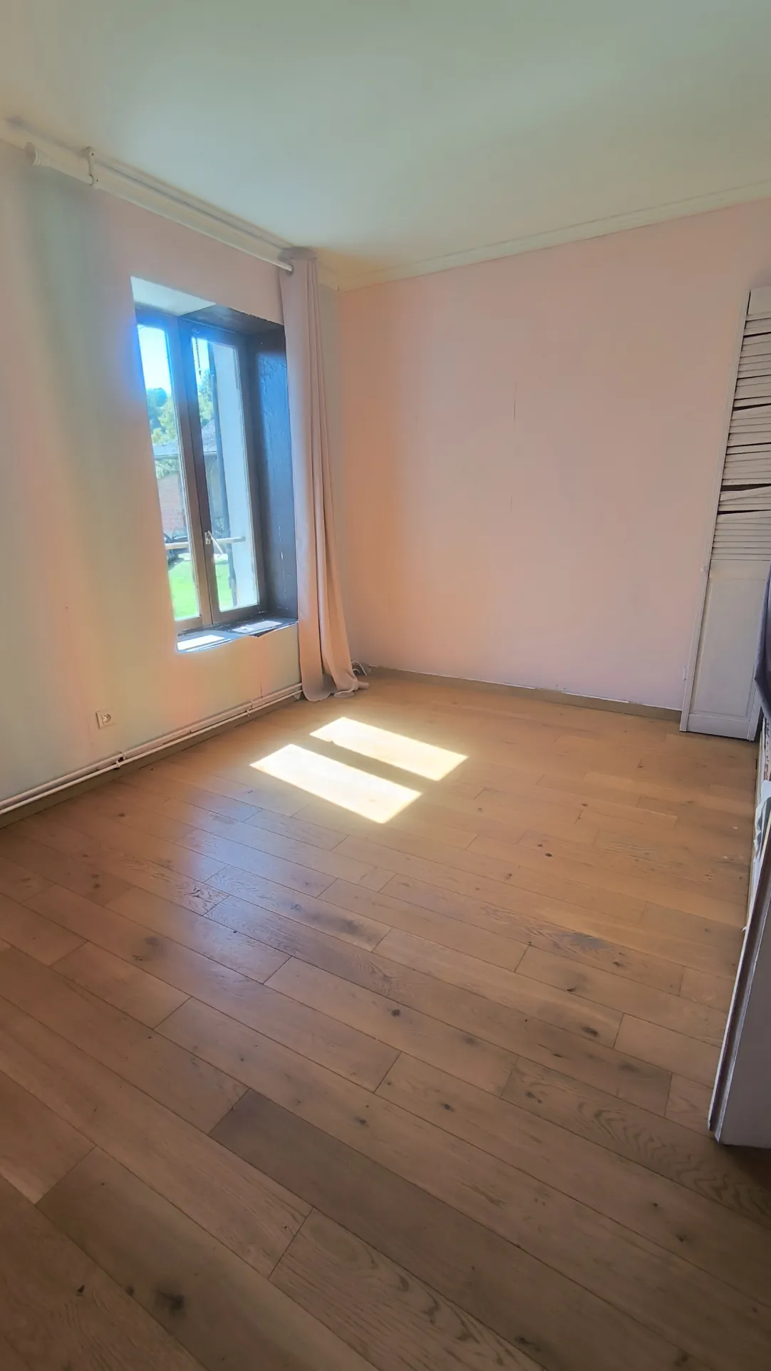 Belle maison à Château-Thierry avec 5 chambres et jardin plat 