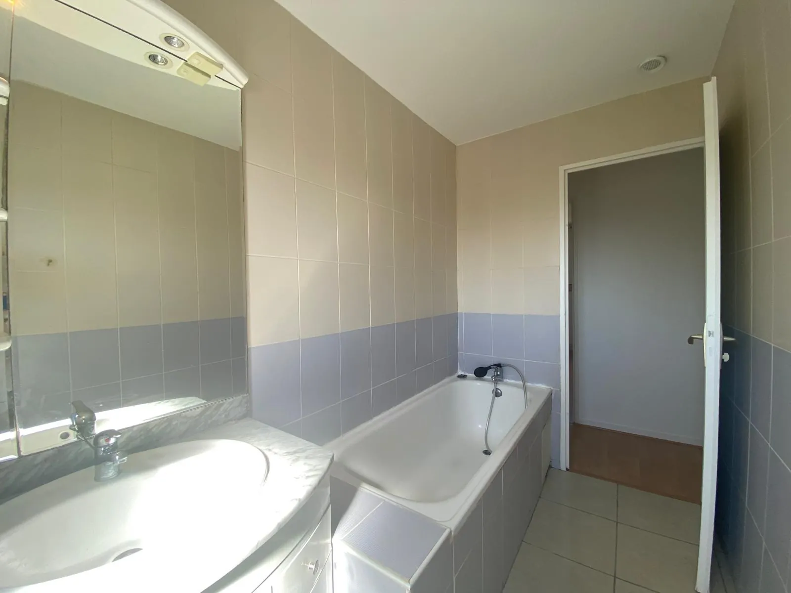 Maison T4 à vendre à Tournefeuille avec garage et jardin, emplacement privilégié 