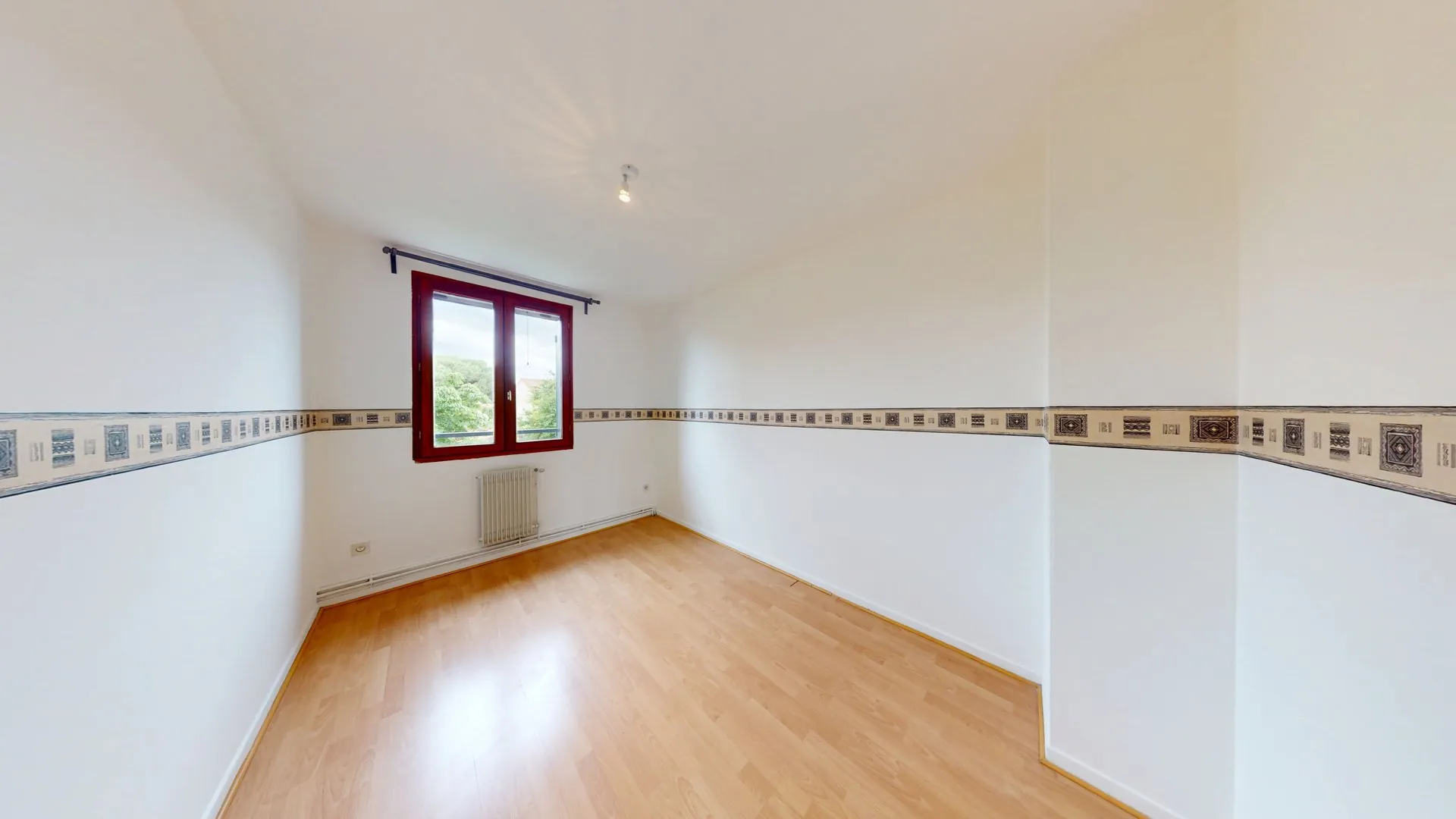 Maison T4 à vendre à Tournefeuille avec garage et jardin, emplacement privilégié 