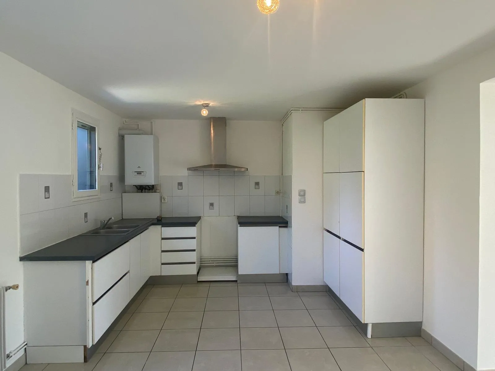 Maison T4 à vendre à Tournefeuille avec garage et jardin, emplacement privilégié 