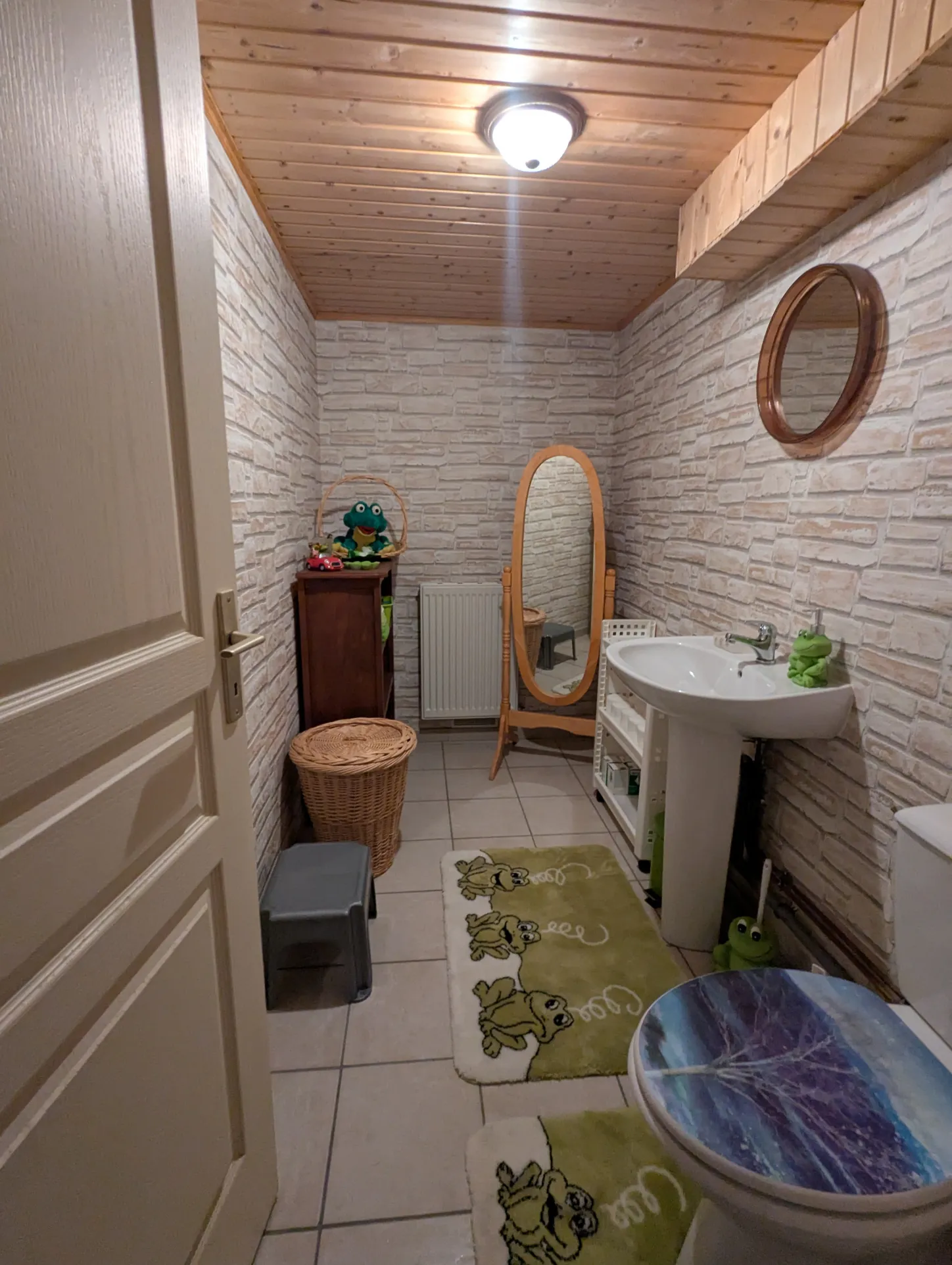 Maison de village individuelle à Seveux avec terrasse et garage 