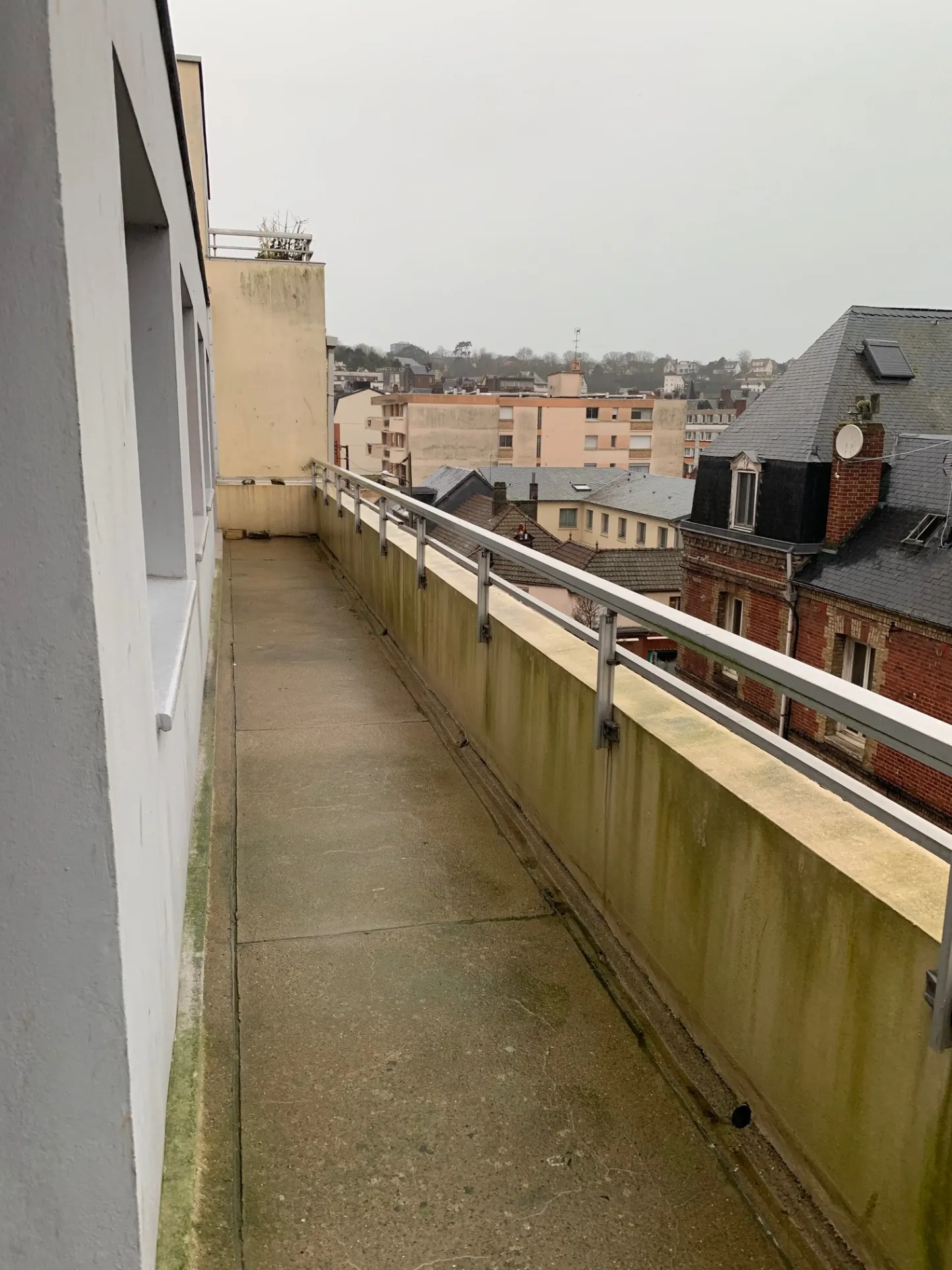 Appartement F2 avec terrasse et ascenseur à vendre à Dieppe 