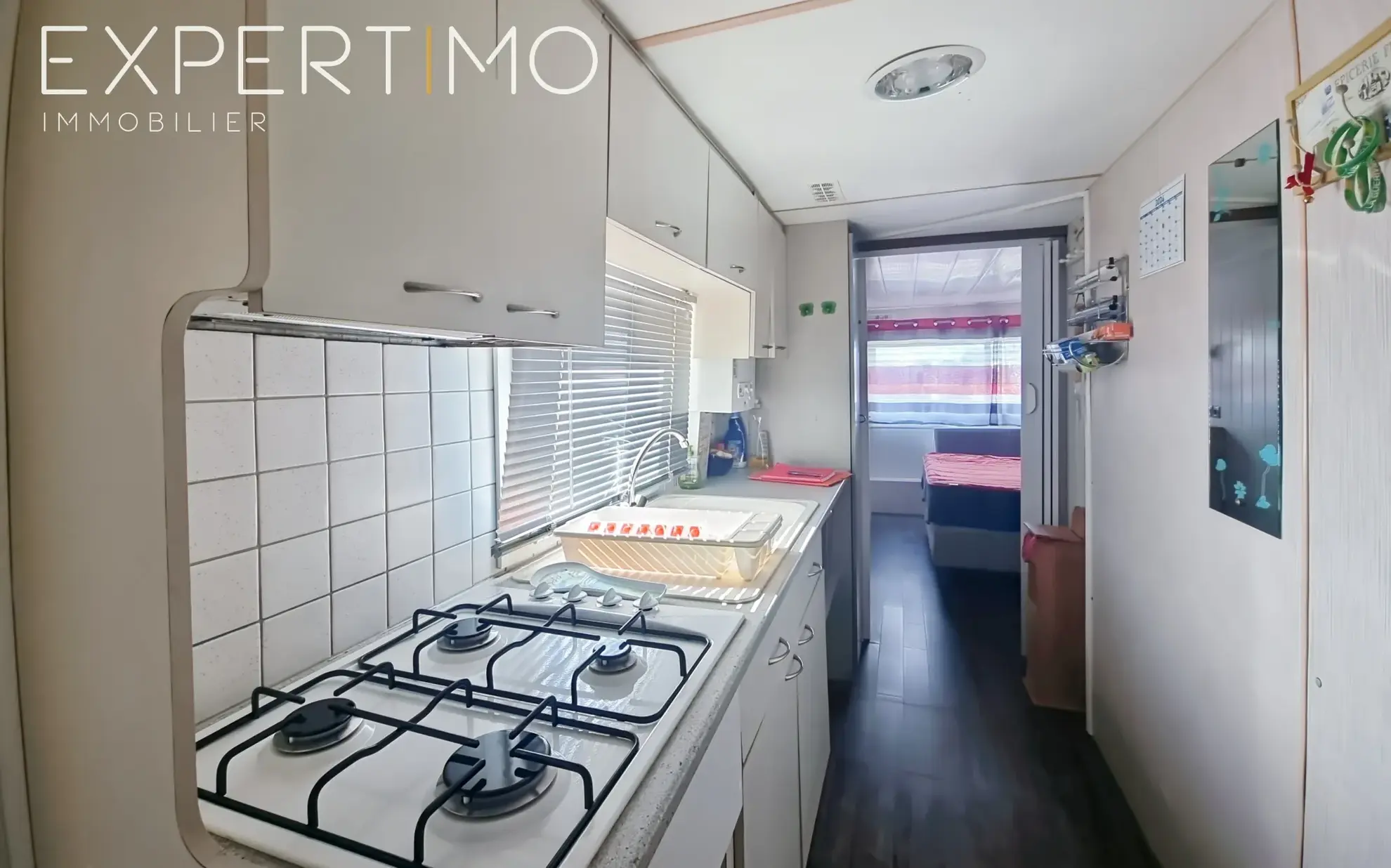 Mobil-home avec terrain privé à 3 km des plages à Bourgneuf-en-Retz 