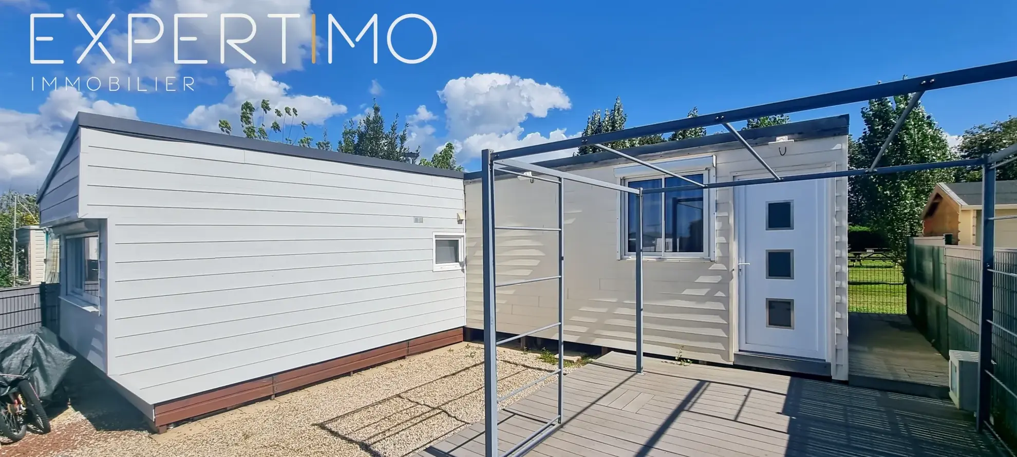 Mobil-home avec terrain privé à 3 km des plages à Bourgneuf-en-Retz 