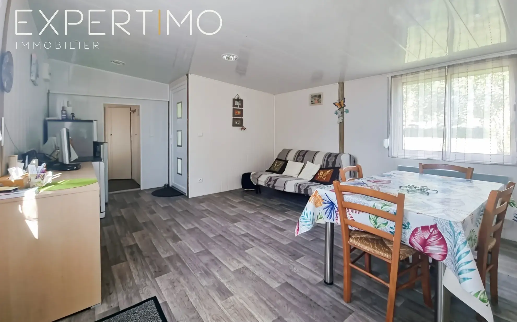 Mobil-home avec terrain privé à 3 km des plages à Bourgneuf-en-Retz 