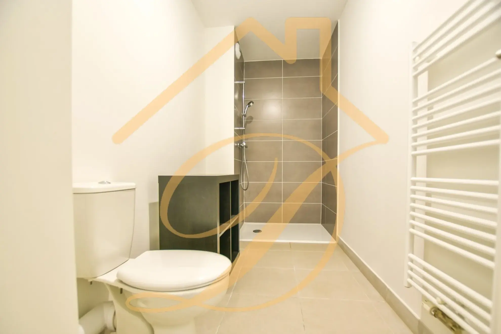 Appartement T2 avec terrasse et parking souterrain à La Teste de Buch 