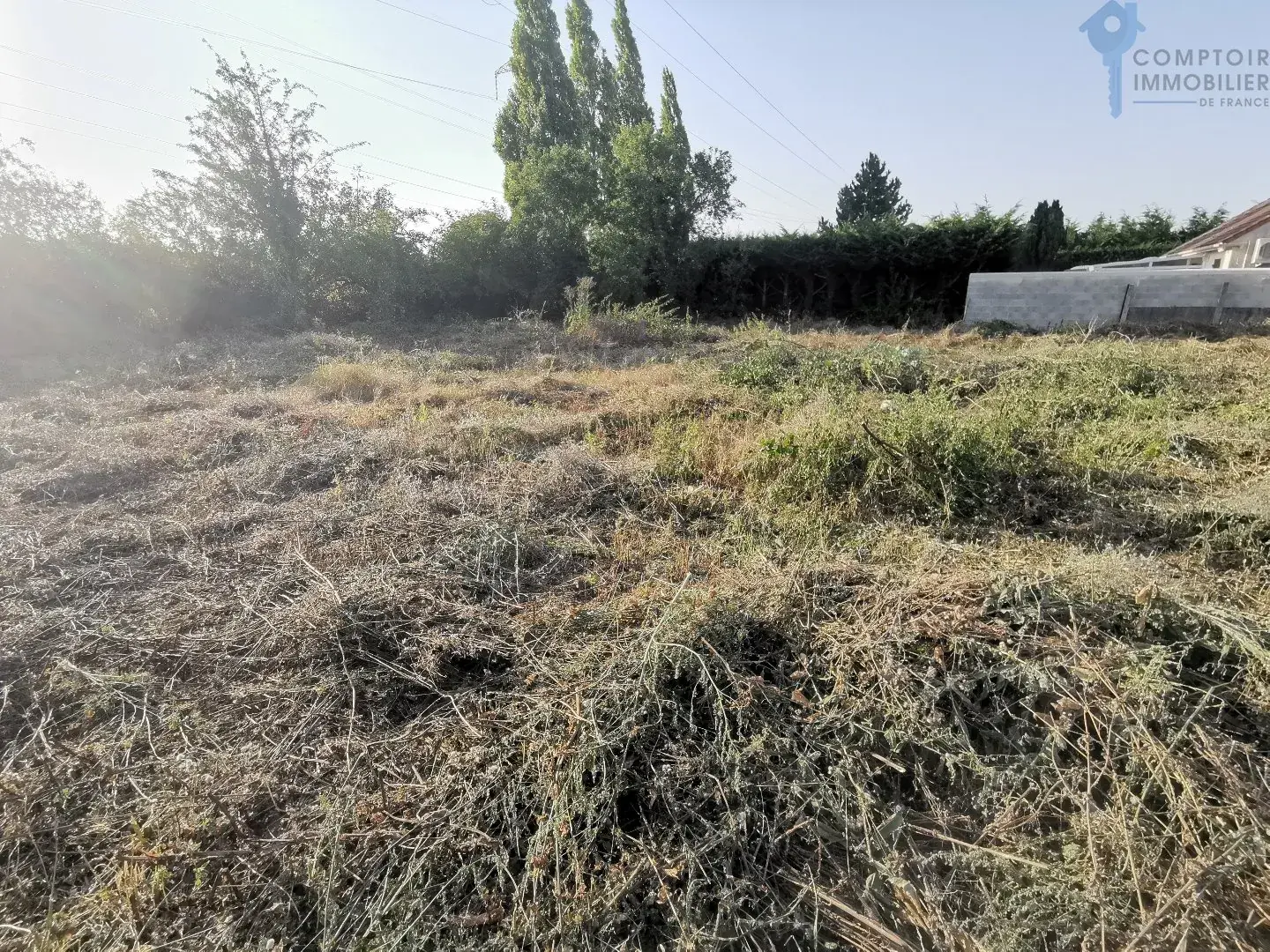 Terrain constructible de 637 m² à La Forêt-Le-Roi proche Dourdan 