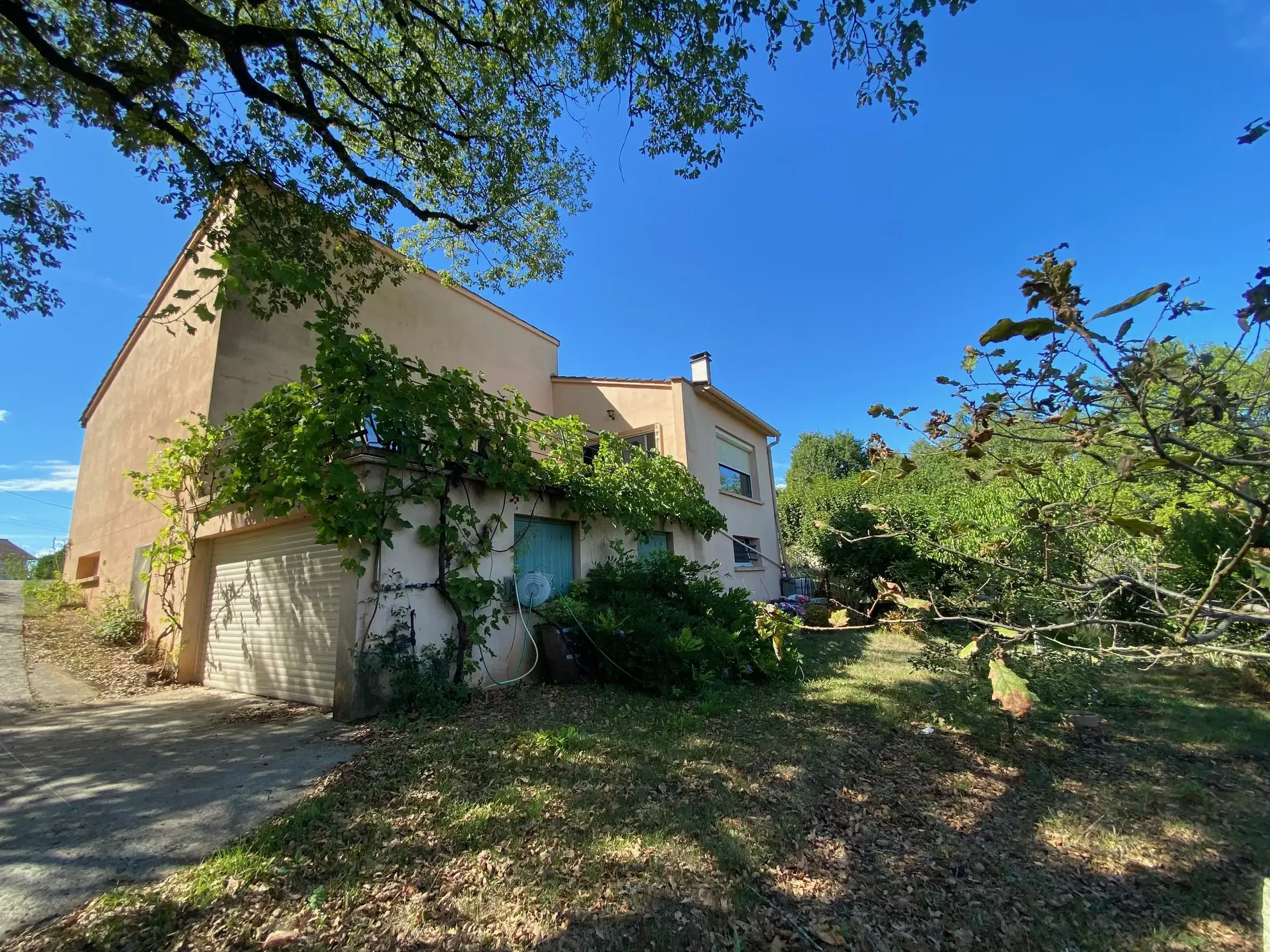 Vue panoramique : maison de plain-pied à vendre à Puy-l'Évêque dans le Lot