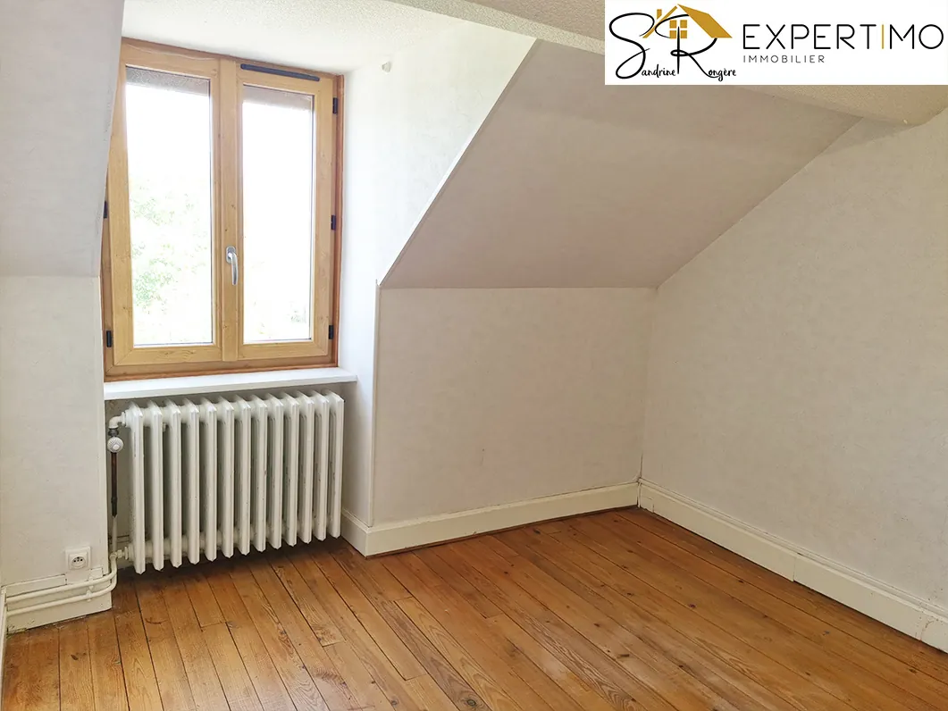 Maison avec studio indépendant et grand jardin à Evaux-les-Bains, 103 m² 