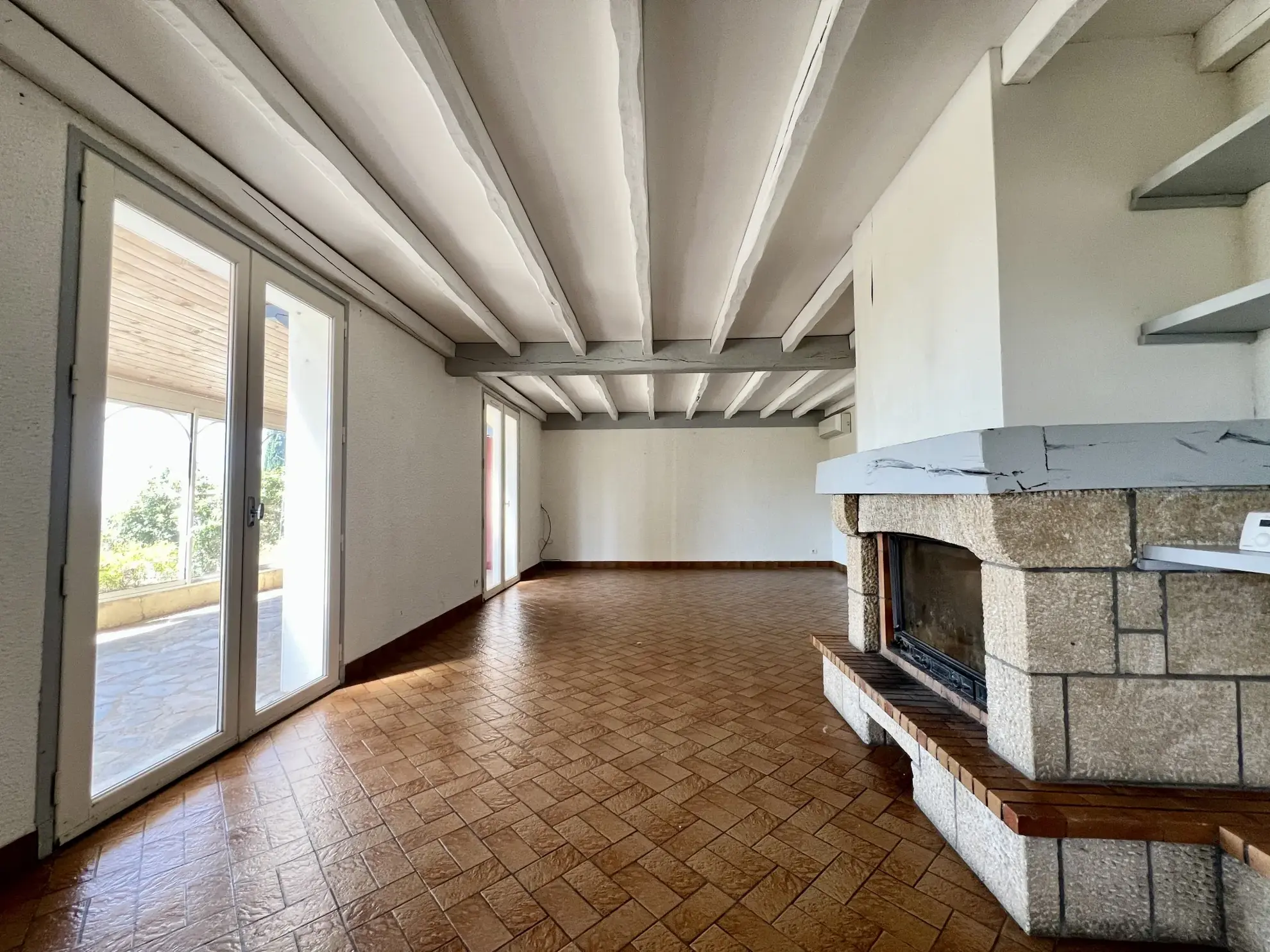 Maison familiale 5 chambres à vendre à Saint Paul Cap de Joux, vue campagne 