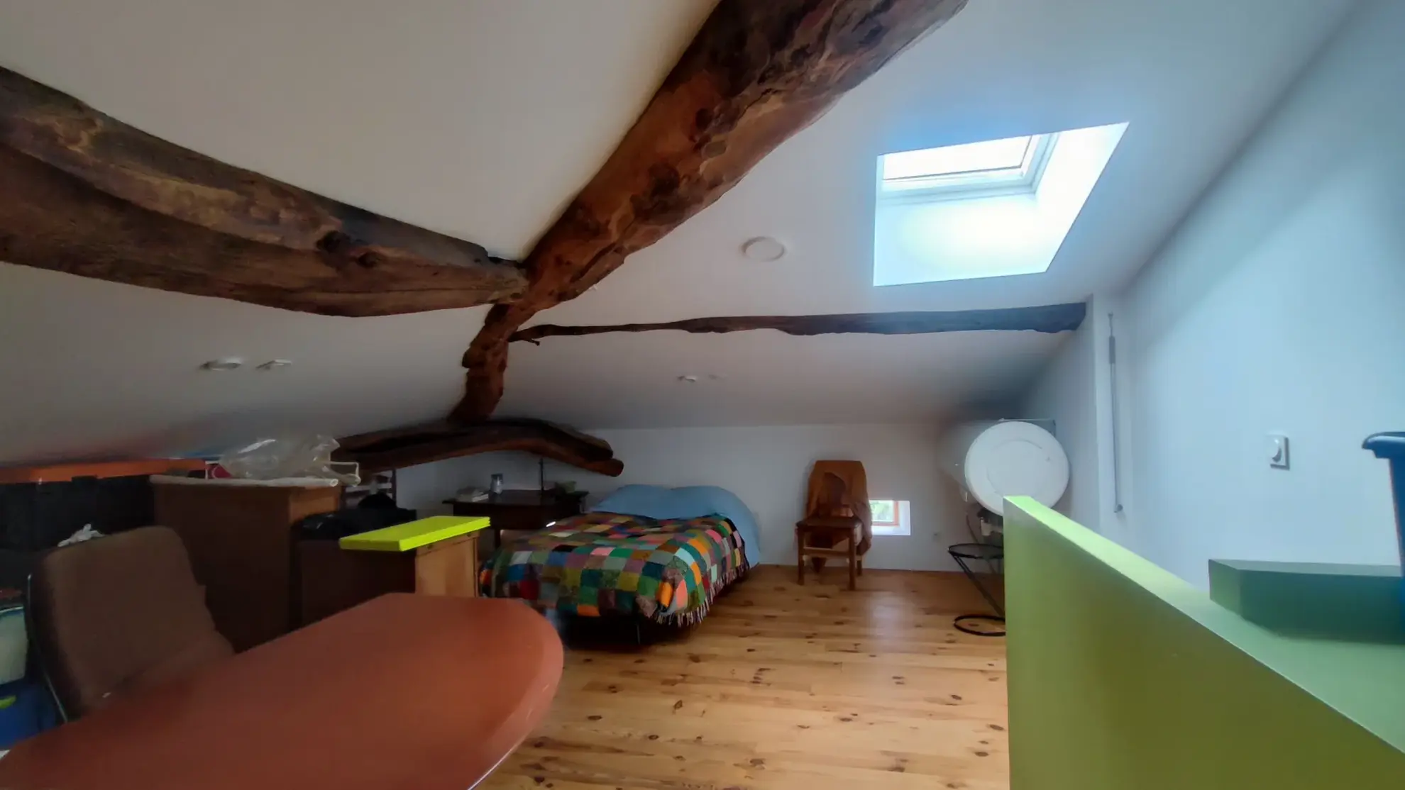 Maison de village à Alboussière avec jardin, garage et 4 chambres 