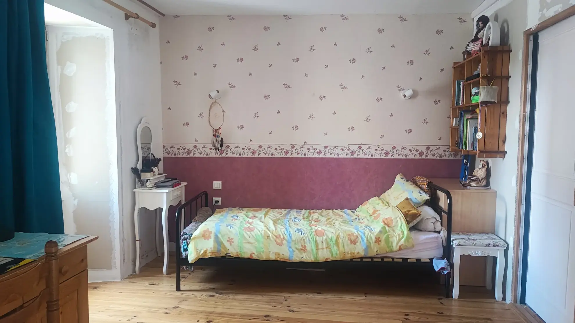 Maison de village à Alboussière avec jardin, garage et 4 chambres 