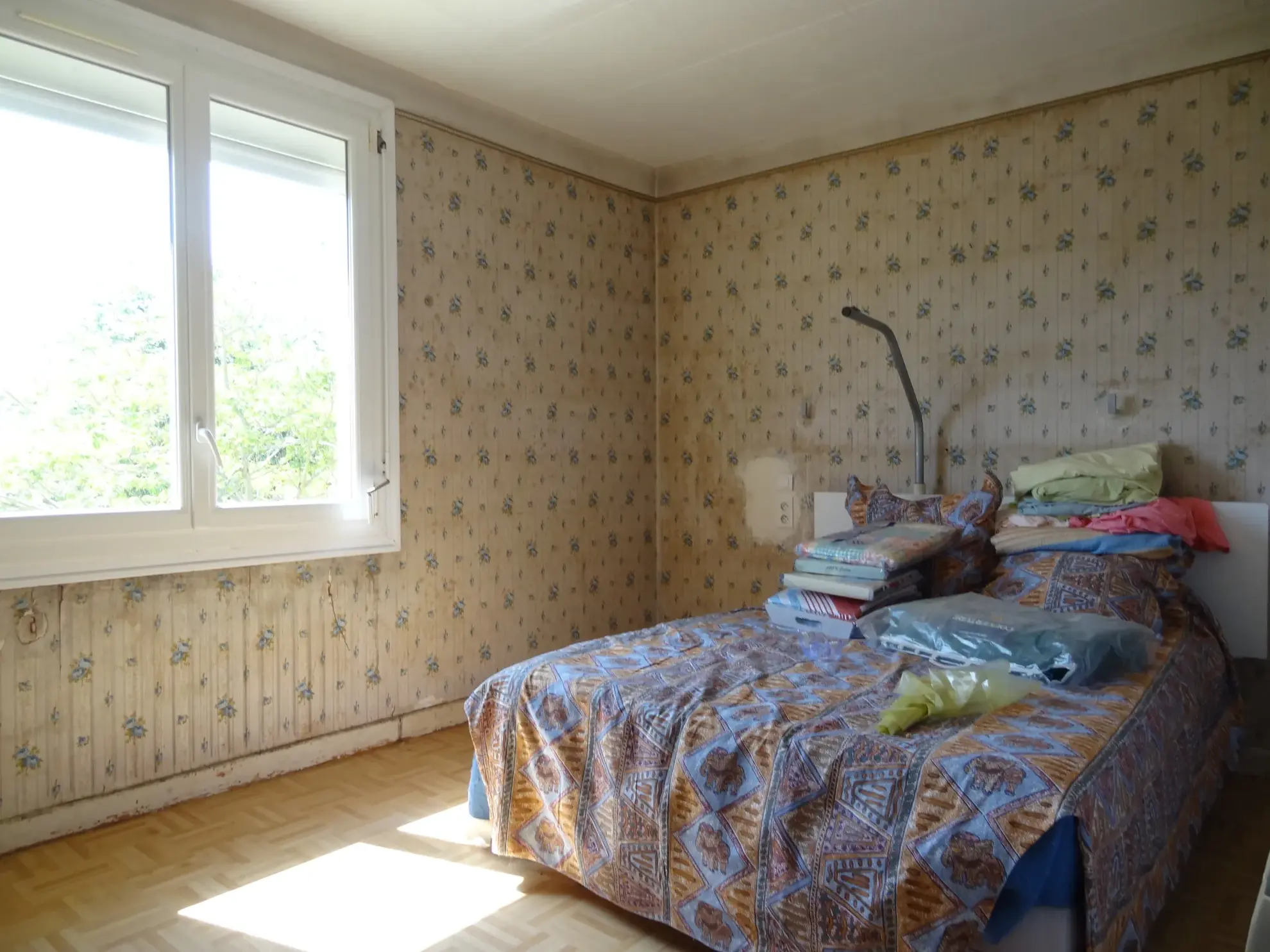 Maison de campagne avec dépendances et sous-sol complet à Saint-Nicolas-du-Pélem 