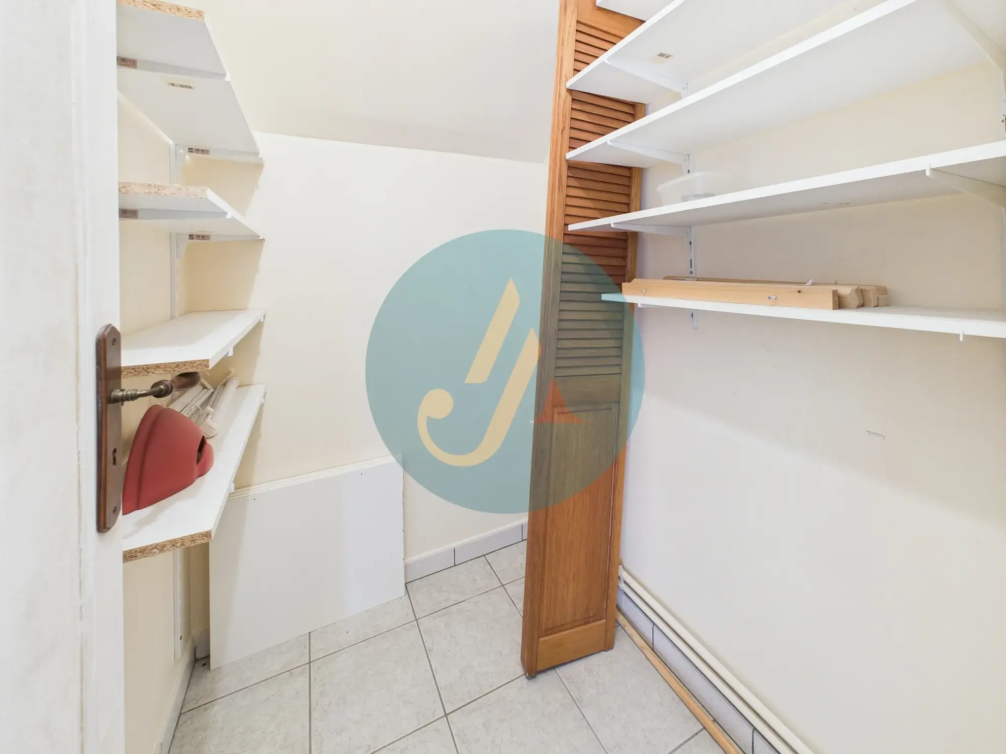 Maison de 81 m² avec dépendances et terrain clos près de Nevers 