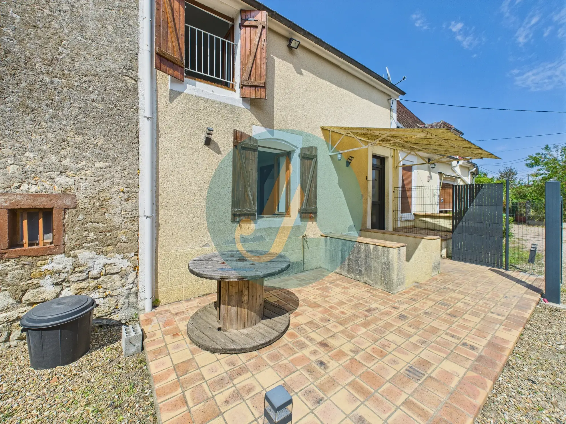 Maison de 81 m² avec dépendances et terrain clos près de Nevers 