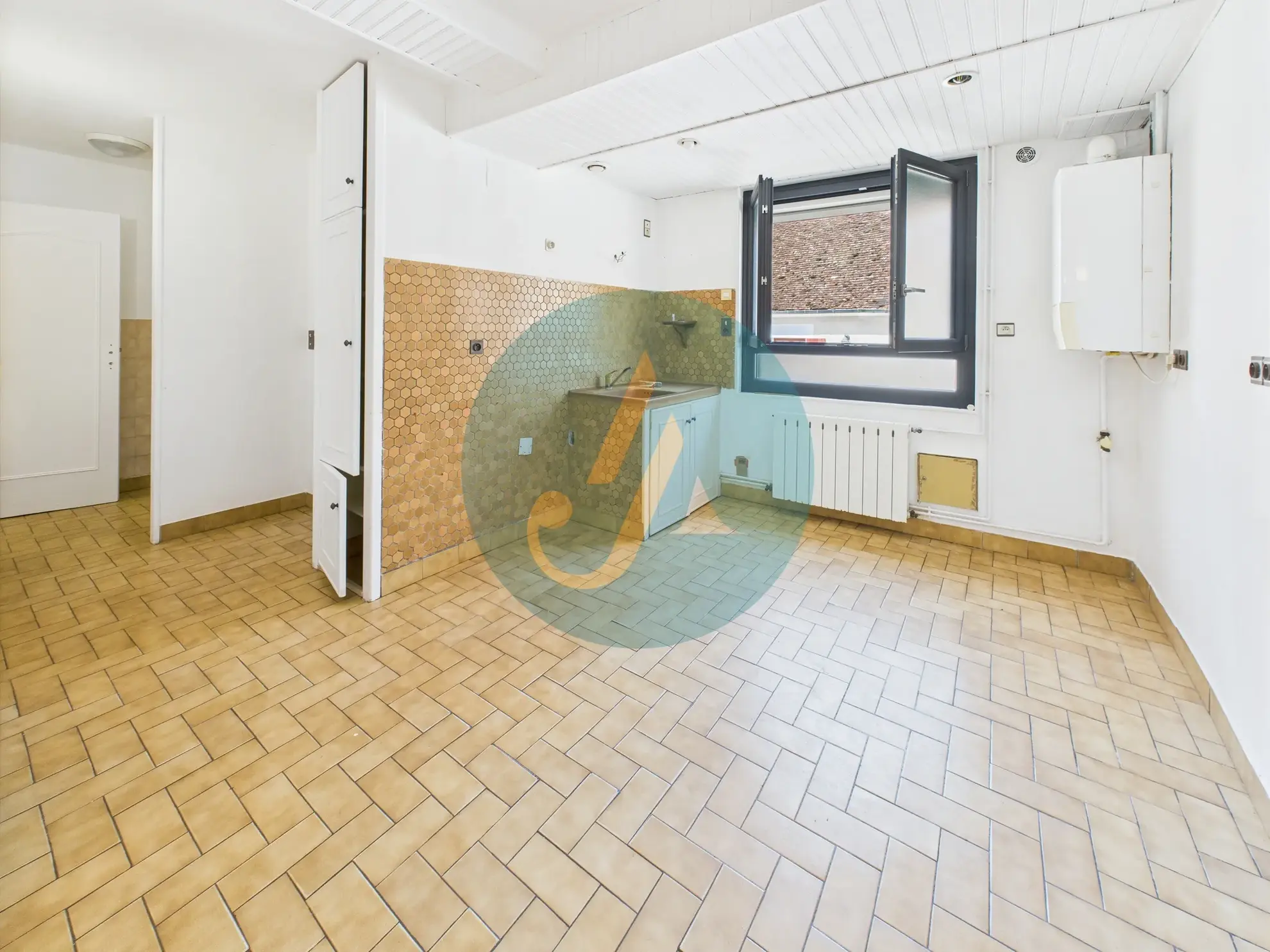 Maison de 81 m² avec dépendances et terrain clos près de Nevers 