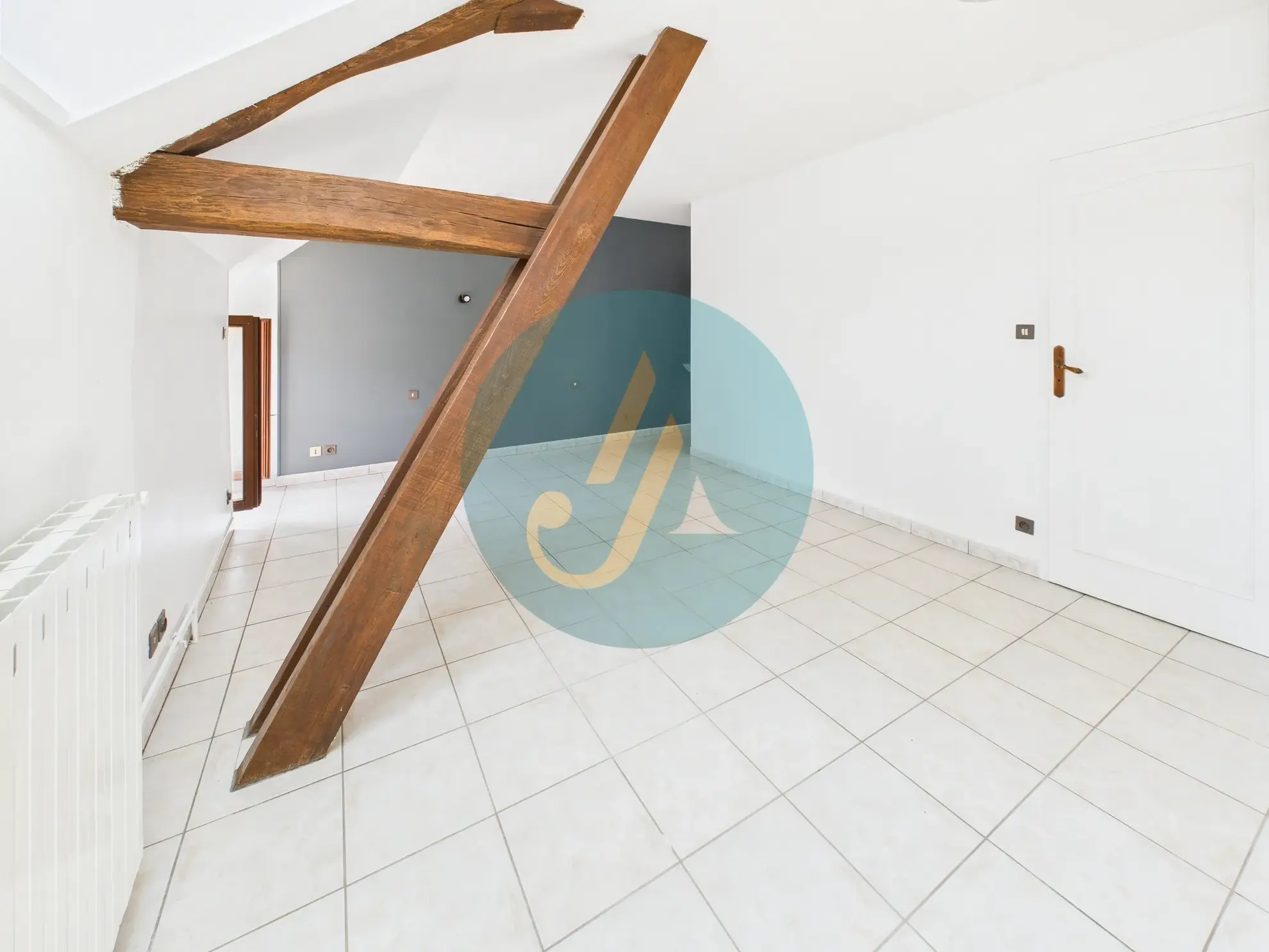 Maison de 81 m² avec dépendances et terrain clos près de Nevers 