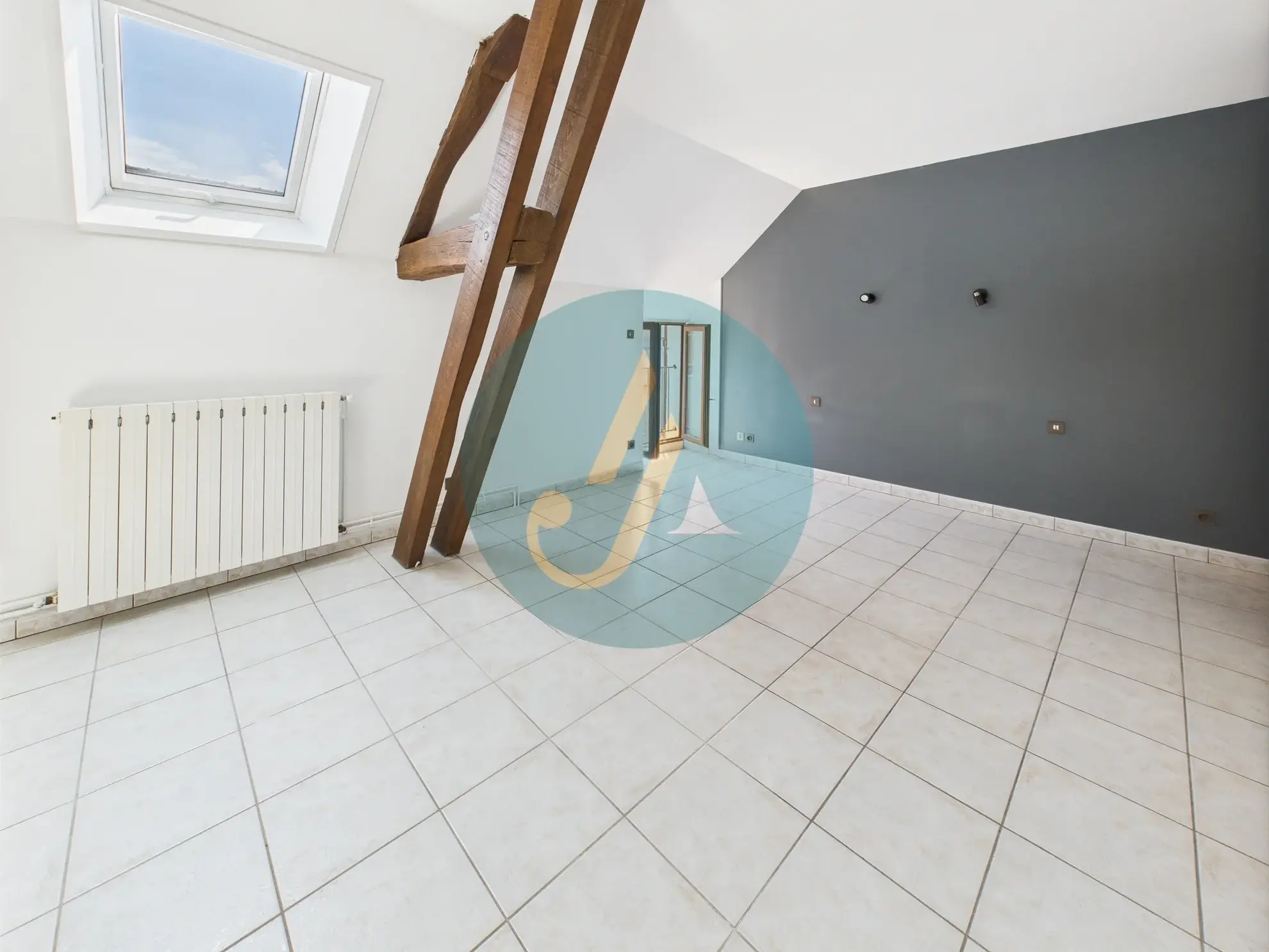 Maison de 81 m² avec dépendances et terrain clos près de Nevers 