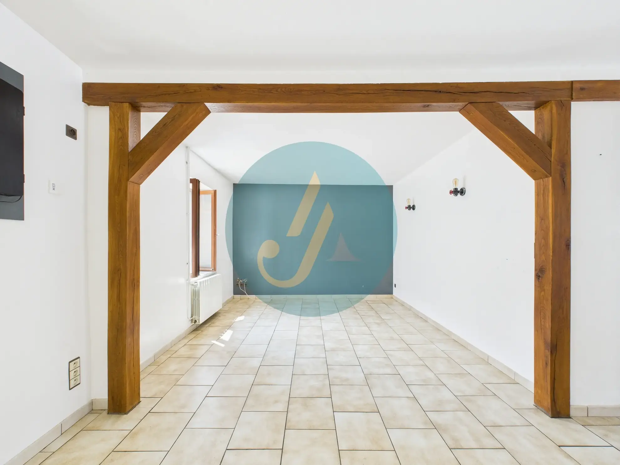 Maison de 81 m² avec dépendances et terrain clos près de Nevers 