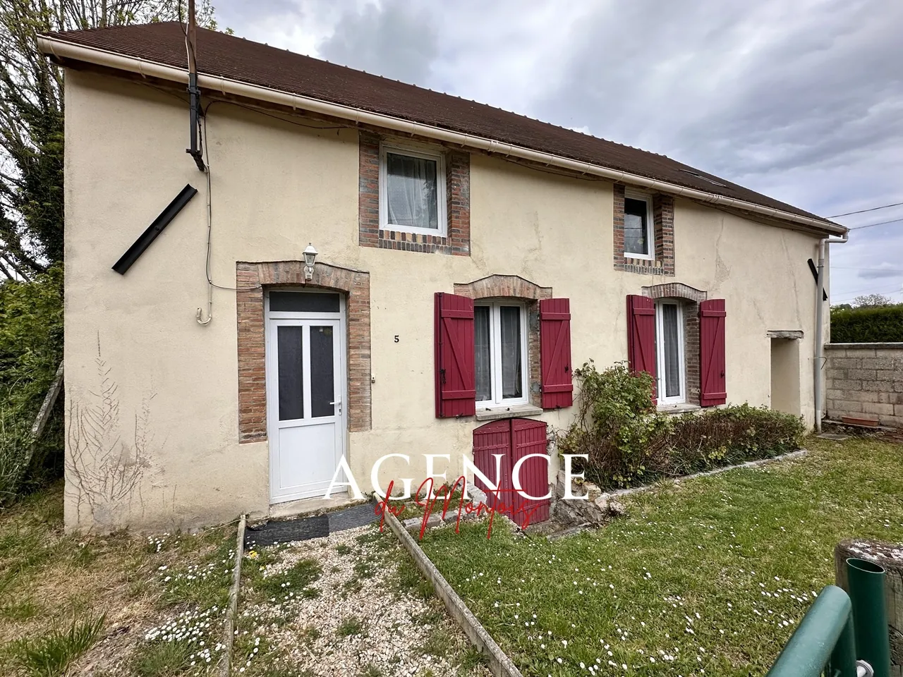 Maison villageoise rénovée avec jardin proche Provins et Nogent-sur-Seine