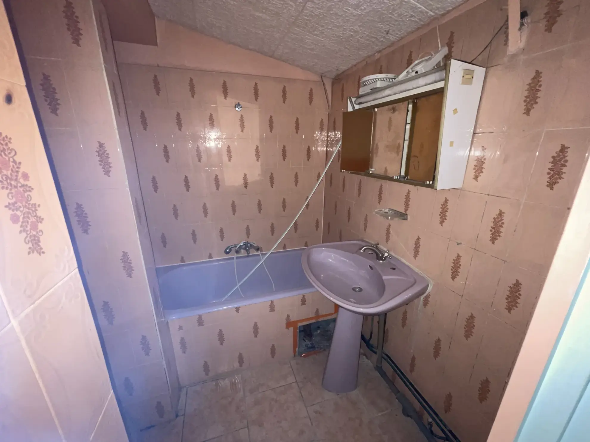 Maison familiale à Montauban avec 4 chambres, jardin et terrasse, idéalement située 