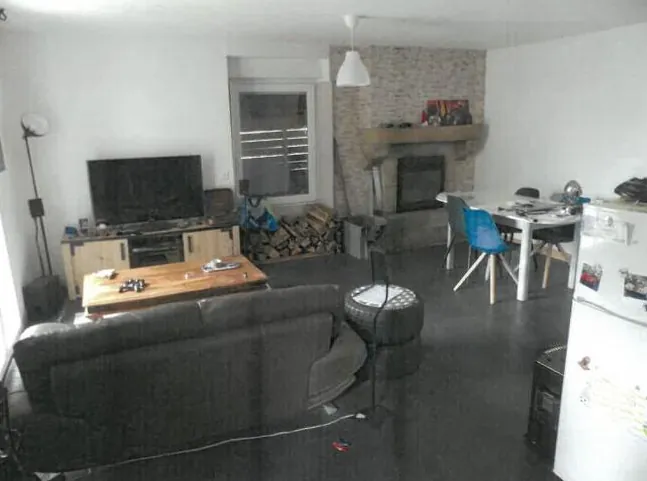 Maison T5 à Baud de 123 m² avec jardin, garage et balcon en vente aux enchères 